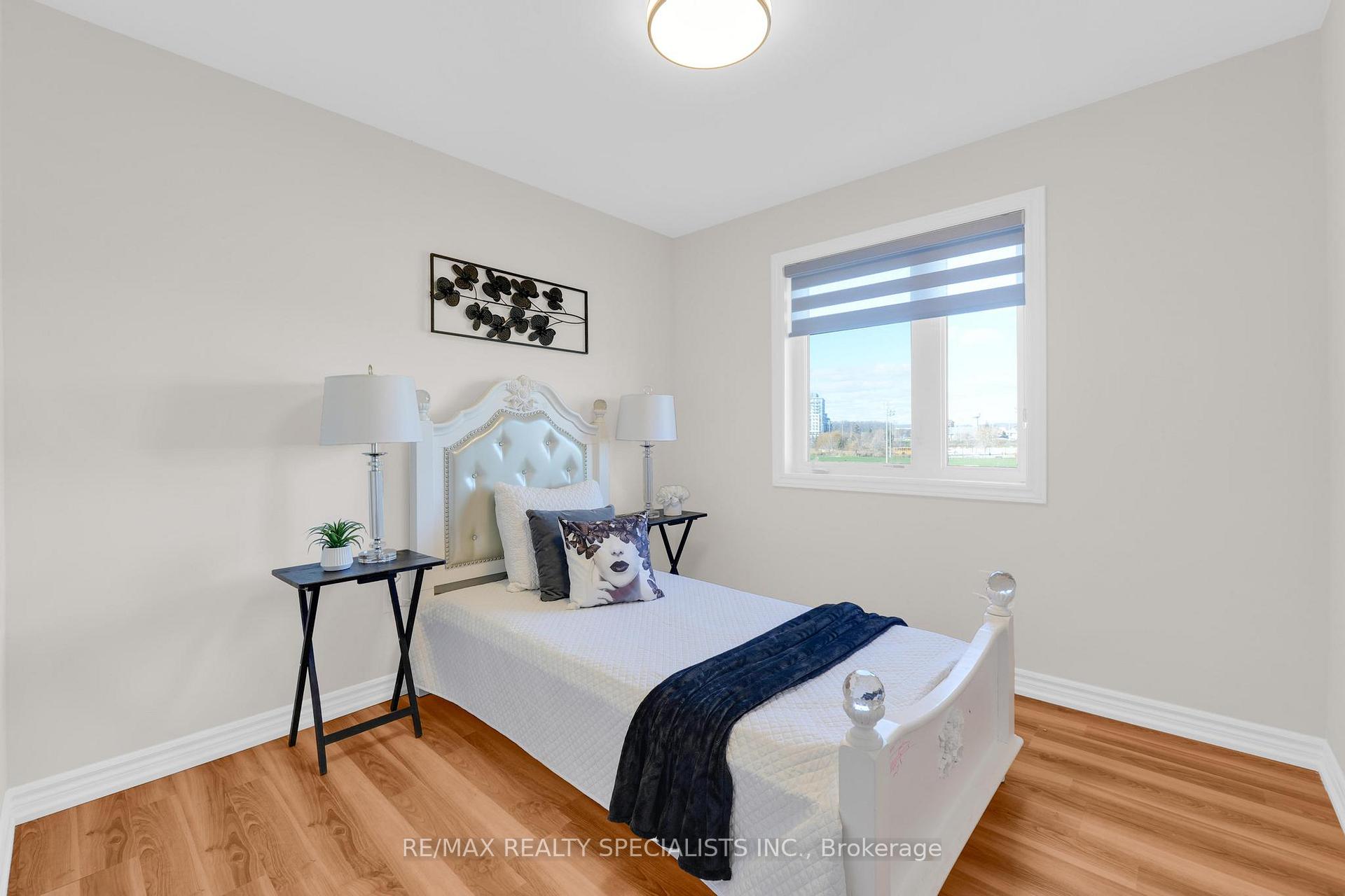 Photo 16 of 294 Fasken Court, Milton, Clarke — HOMEH