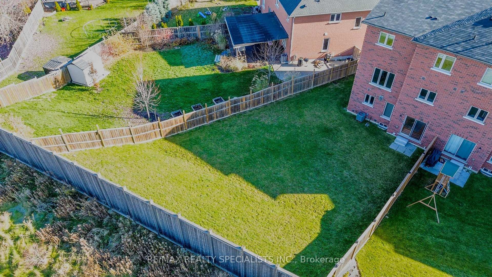Photo 21 of 294 Fasken Court, Milton, Clarke — HOMEH