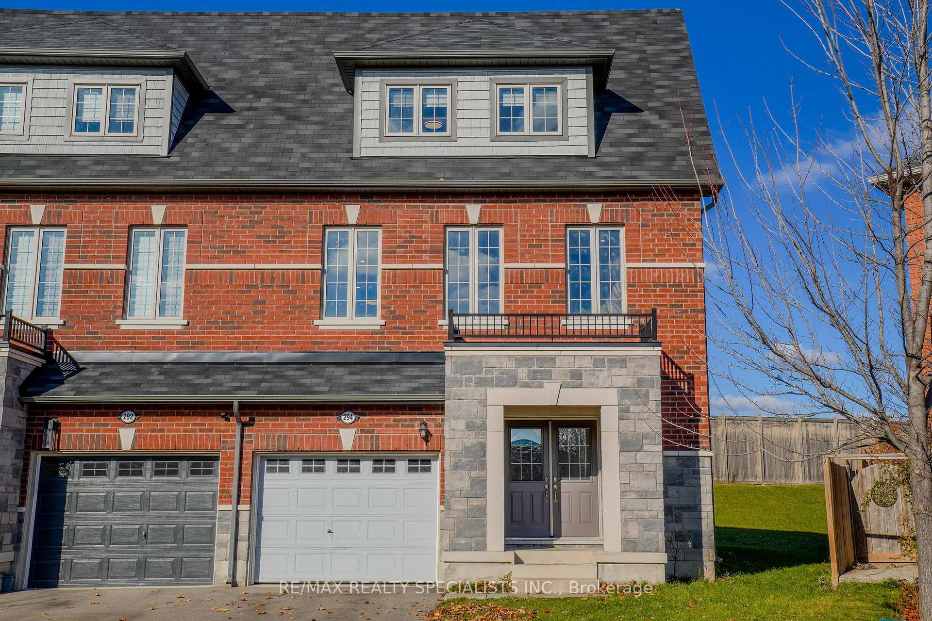 Photo 35 of 294 Fasken Court, Milton, Clarke — HOMEH