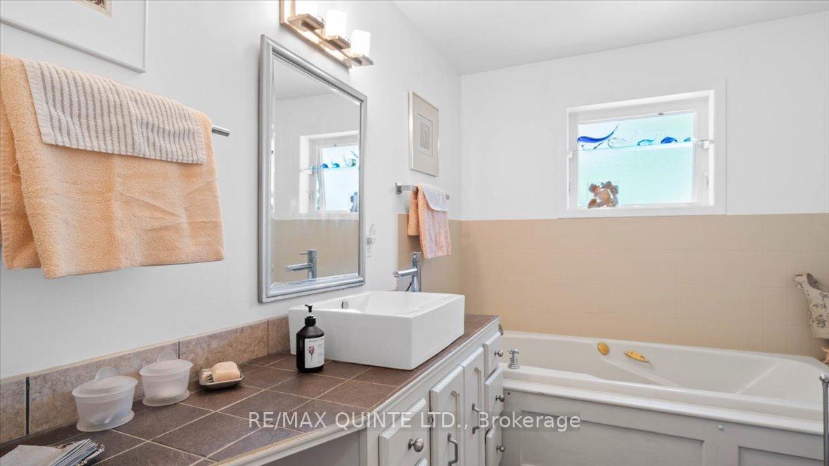 Photo 44 of 11536 Loyalist Parkway, Prince Edward County, North Marysburgh — HOMEH