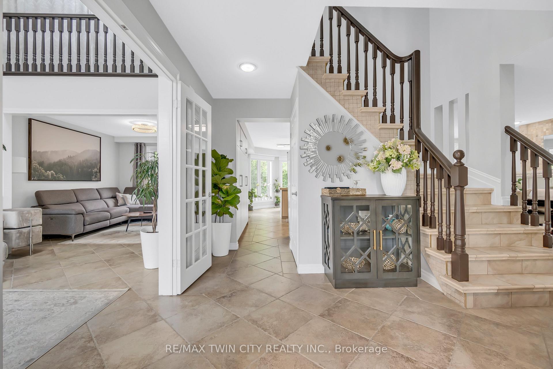 Photo 7 of 107 Chandos Drive, Kitchener — HOMEH