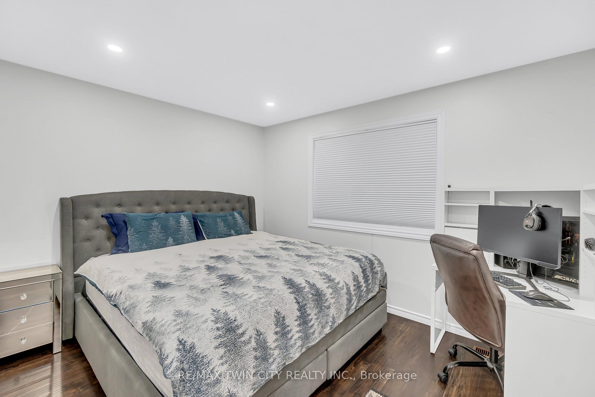 Photo 50 of 107 Chandos Drive, Kitchener — HOMEH