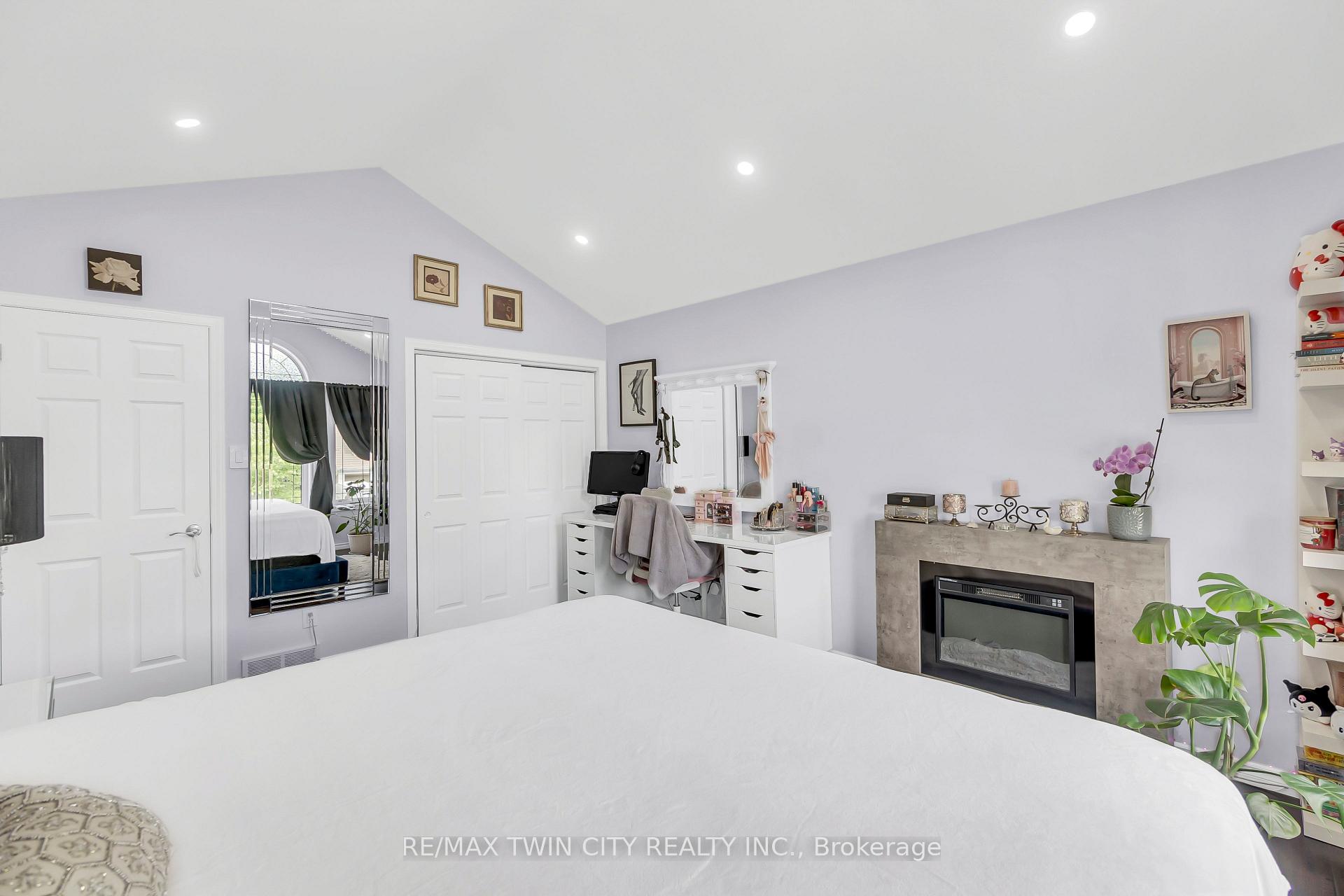 Photo 20 of 107 Chandos Drive, Kitchener — HOMEH