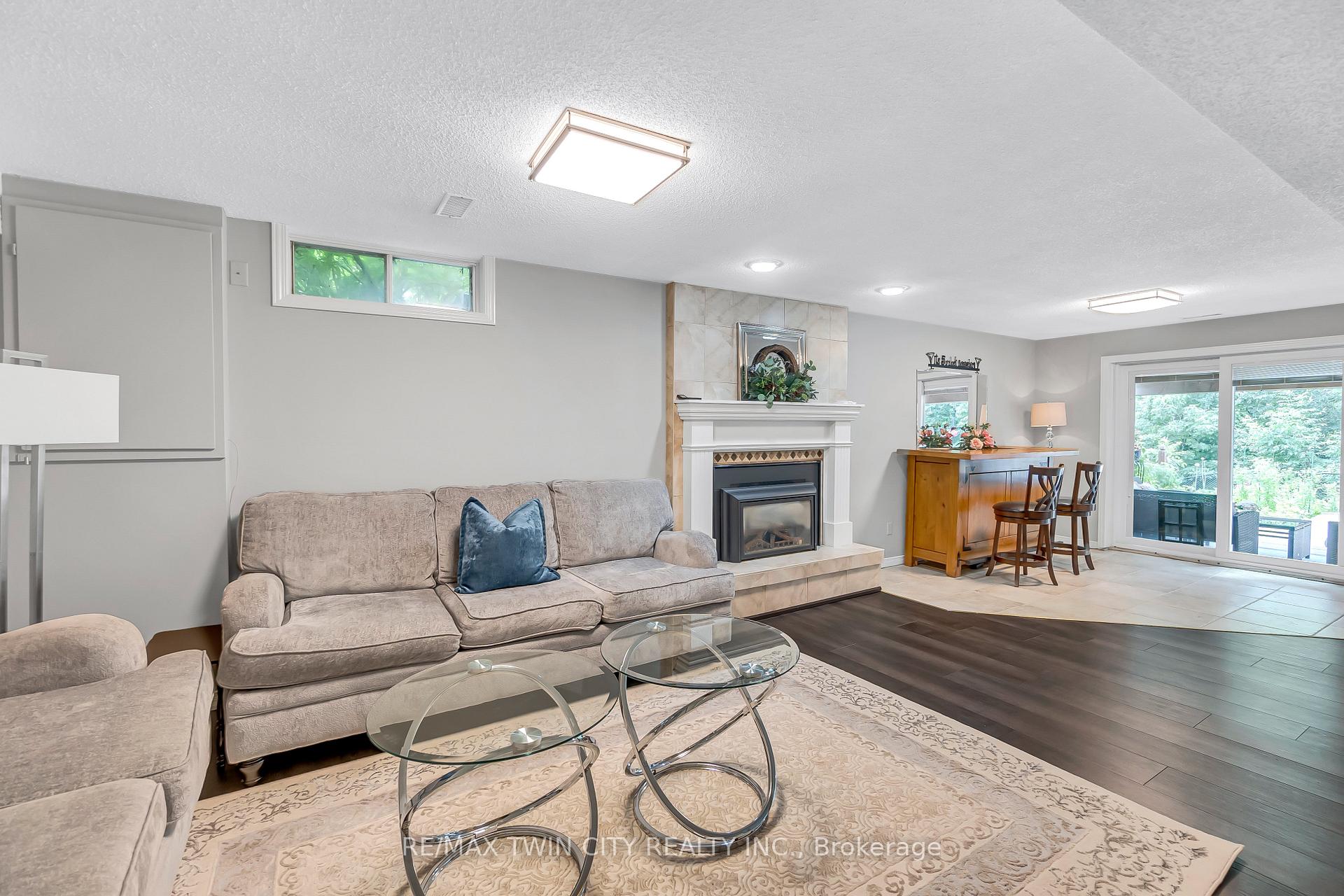 Photo 46 of 107 Chandos Drive, Kitchener — HOMEH