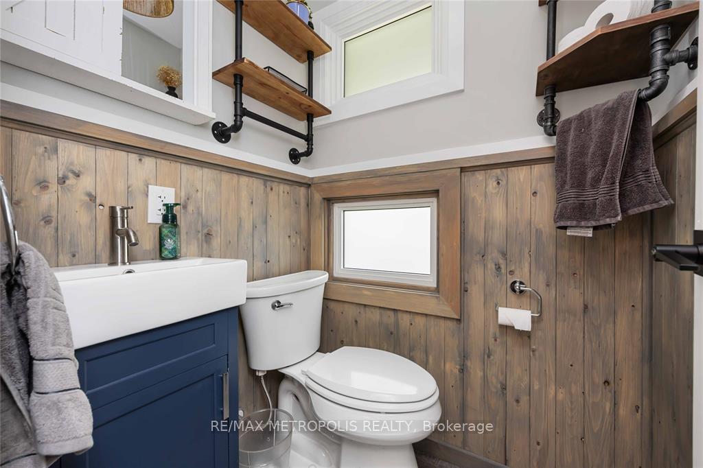 Photo 42 of 552 Cathcart Boulevard, Sarnia — HOMEH