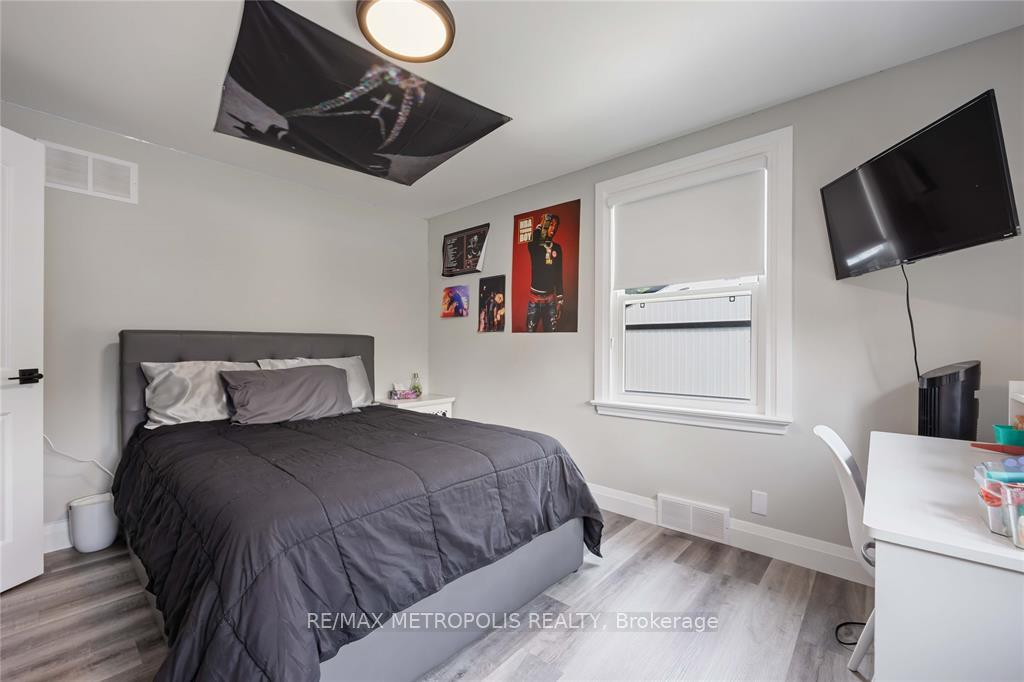 Photo 26 of 552 Cathcart Boulevard, Sarnia — HOMEH