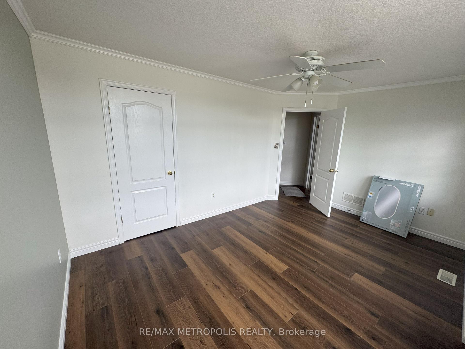Photo 7 of Unit Room 2, 770 Brandenburg Boulevard, Waterloo — HOMEH