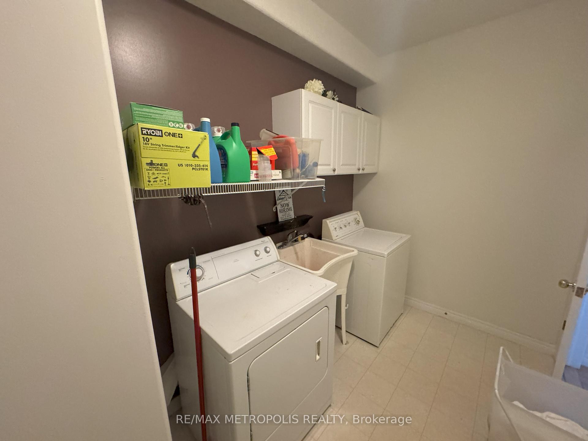 Photo 14 of Unit Room 2, 770 Brandenburg Boulevard, Waterloo — HOMEH