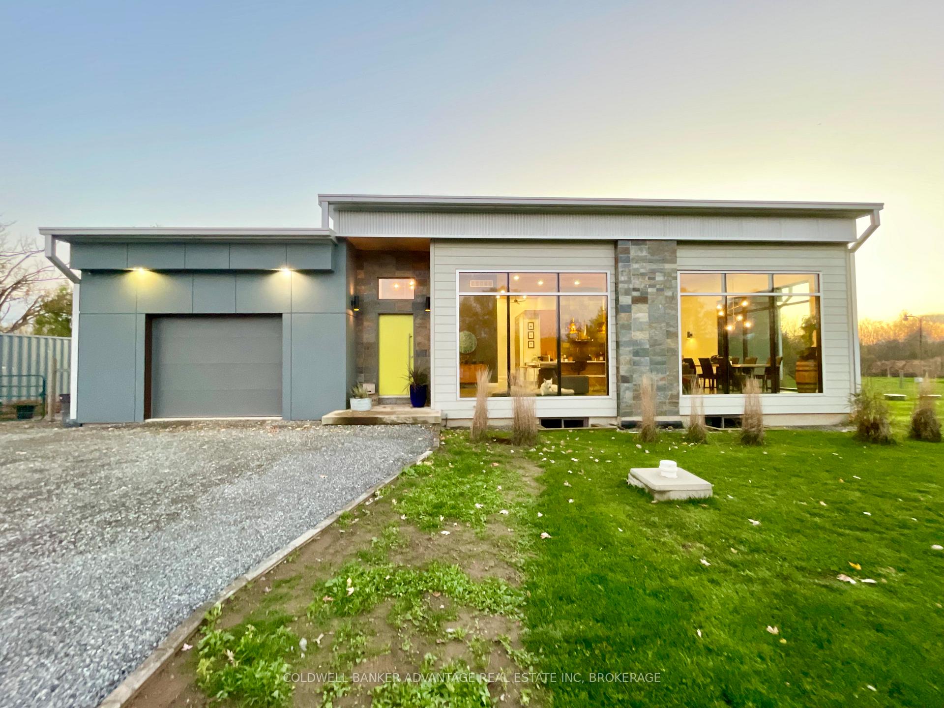 Front of 817 Doans Ridge Road