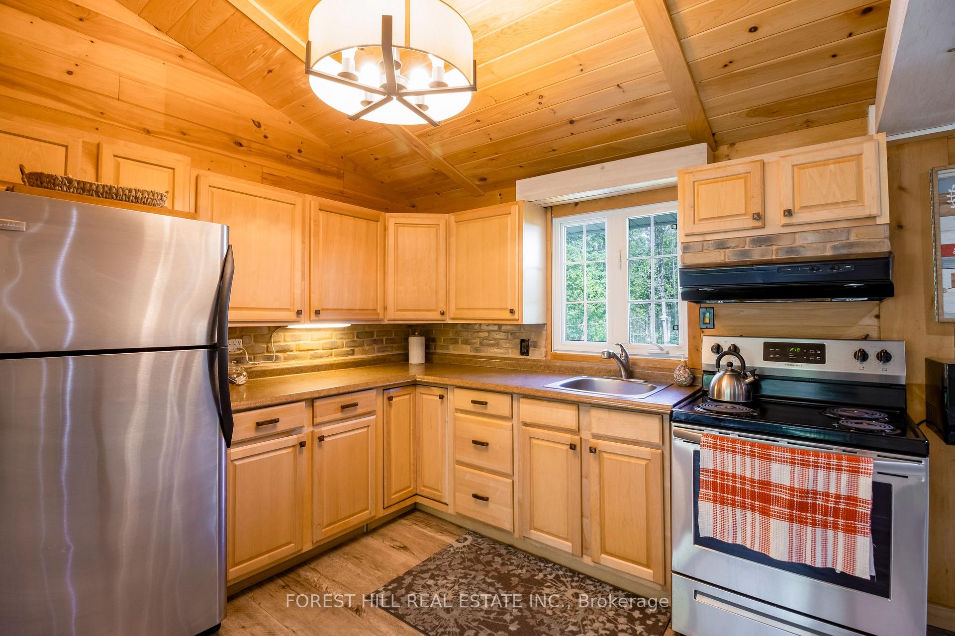 Photo 6 of 5 Coppercliff Crescent, Tiny, Rural Tiny — HOMEH