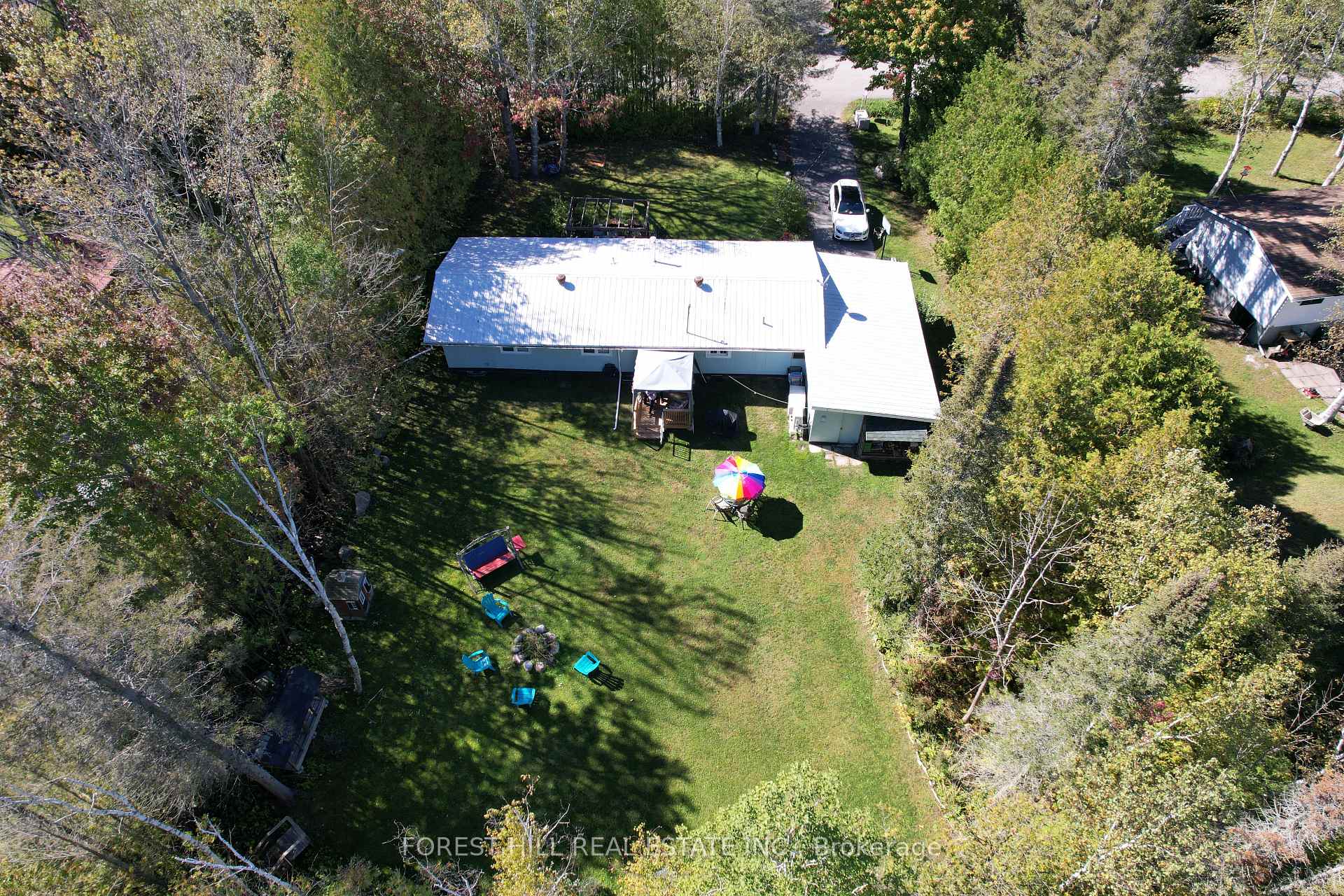 Photo 39 of 5 Coppercliff Crescent, Tiny, Rural Tiny — HOMEH