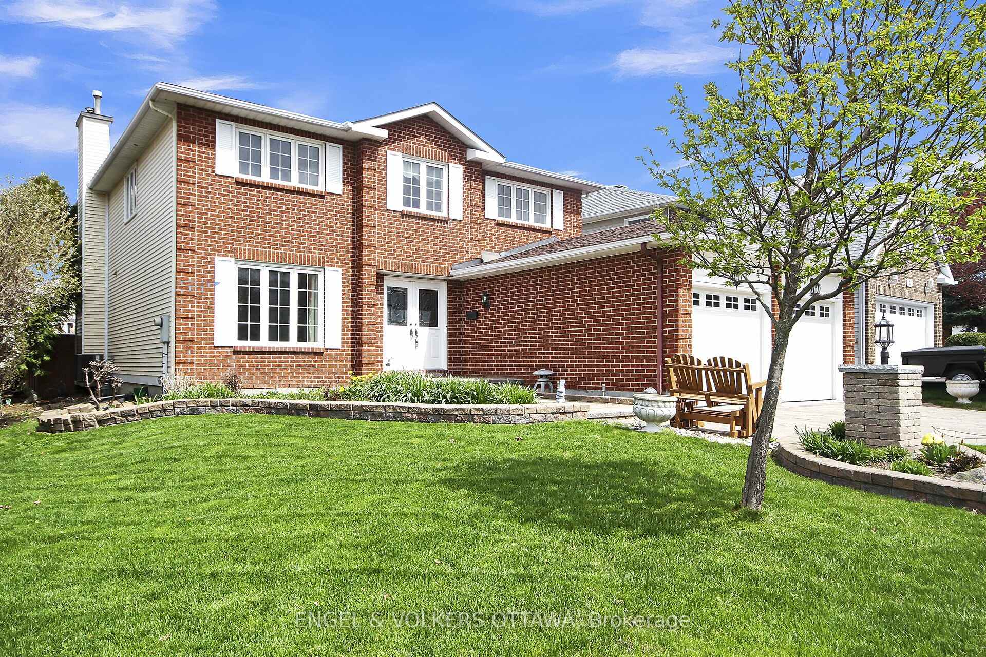 Photo 2 of 4 Stradwick Avenue, Ottawa, Barrhaven - Cedargrove/Fraserdale — HOMEH