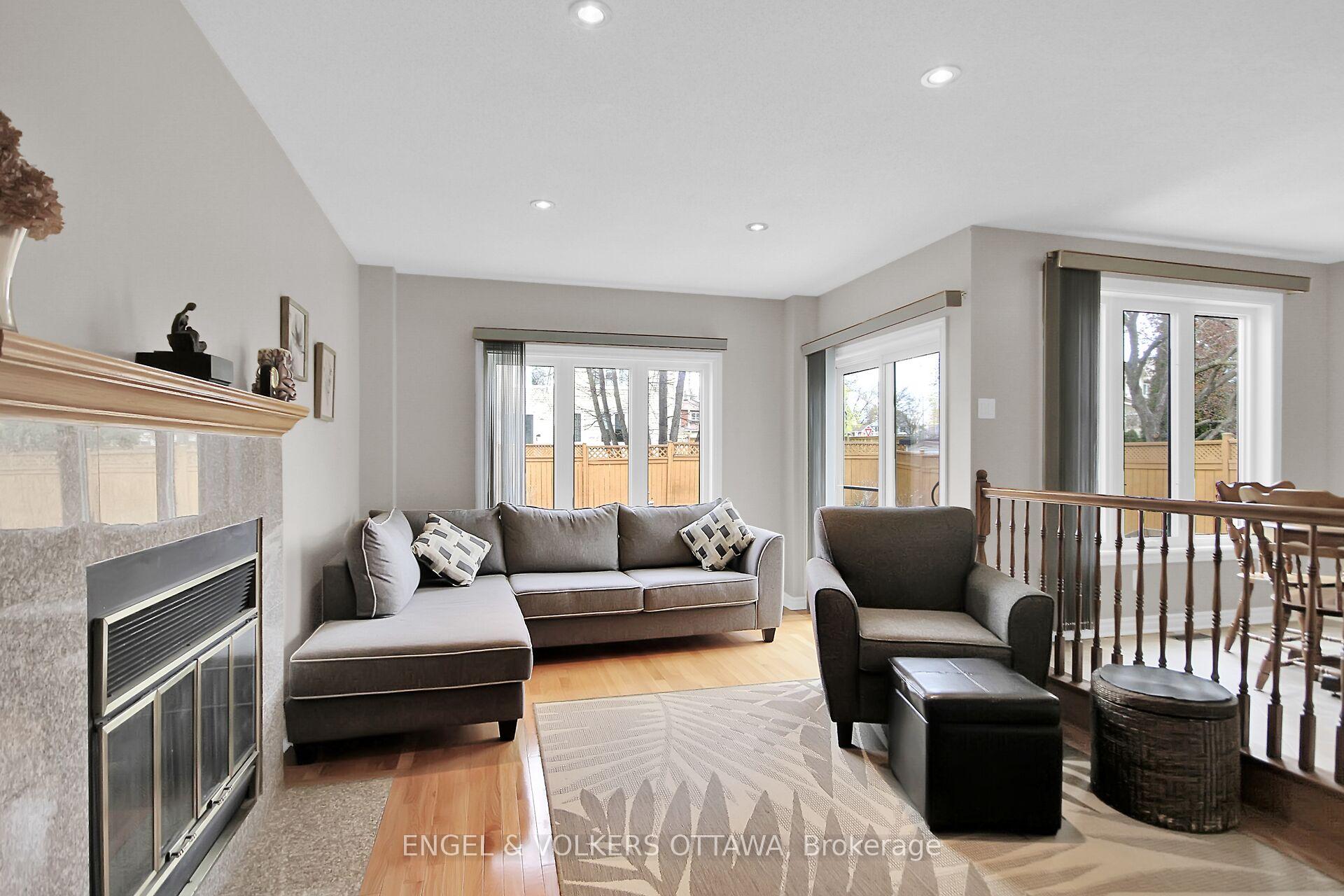 Photo 17 of 4 Stradwick Avenue, Ottawa, Barrhaven - Cedargrove/Fraserdale — HOMEH