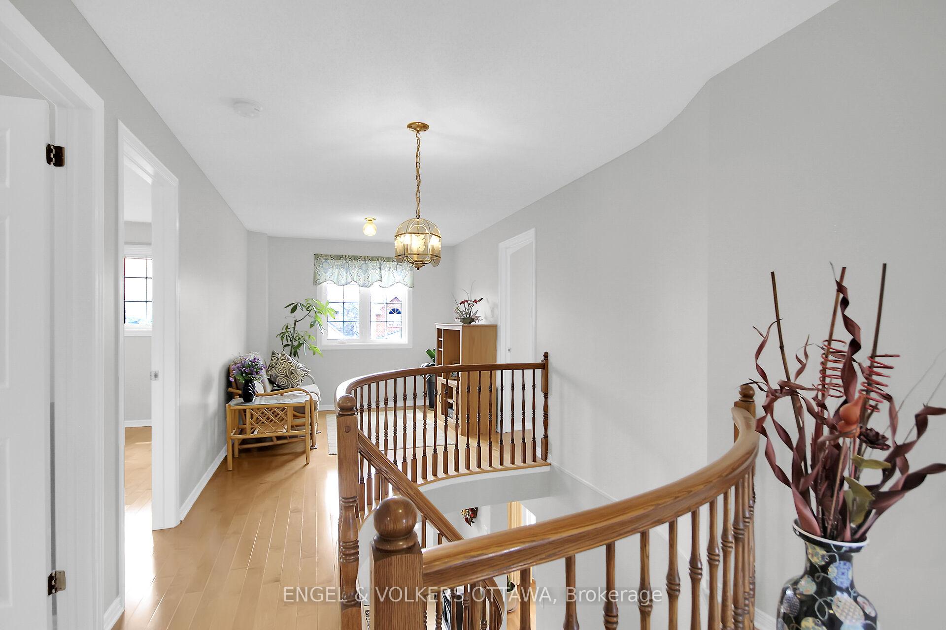 Photo 19 of 4 Stradwick Avenue, Ottawa, Barrhaven - Cedargrove/Fraserdale — HOMEH