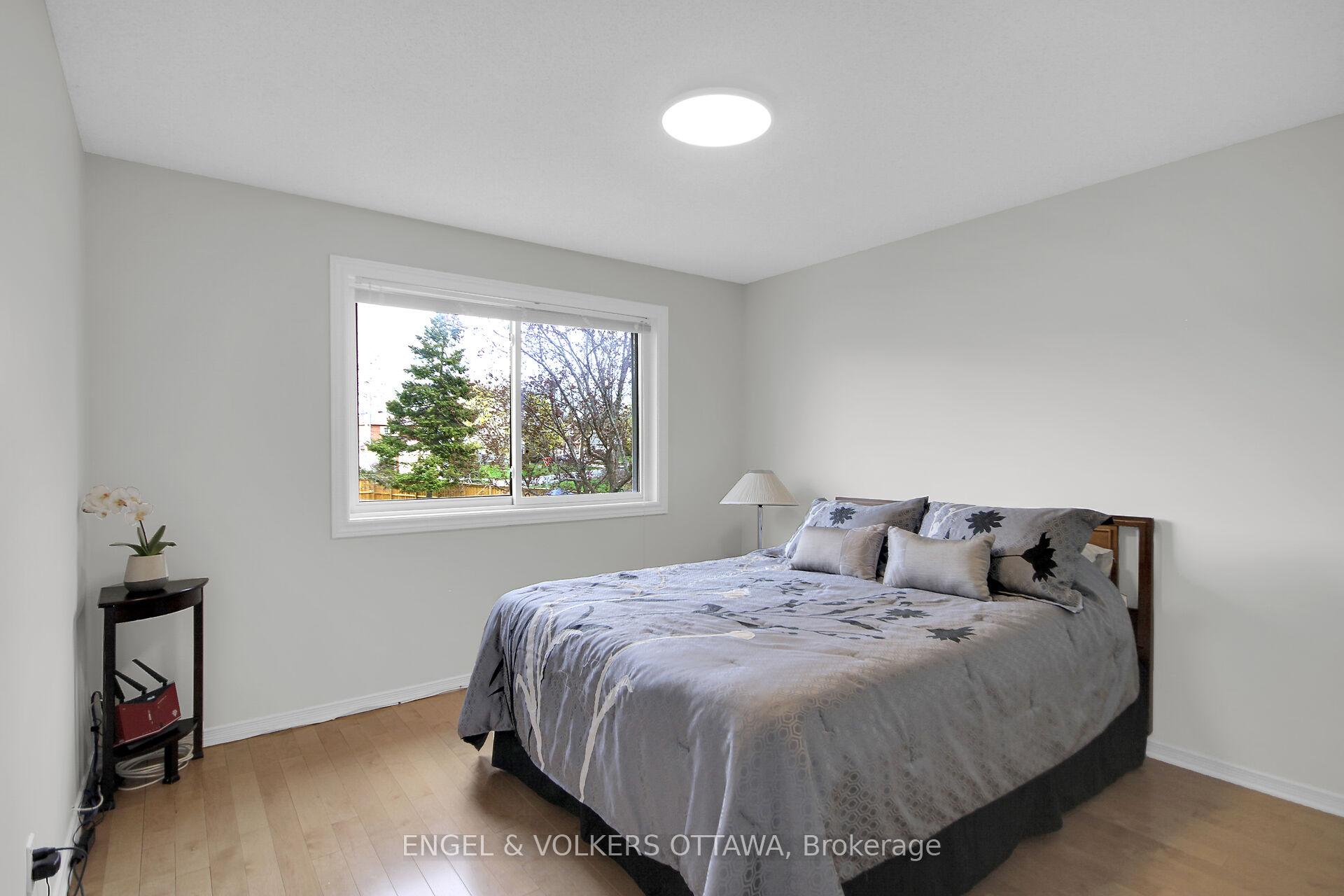 Photo 21 of 4 Stradwick Avenue, Ottawa, Barrhaven - Cedargrove/Fraserdale — HOMEH