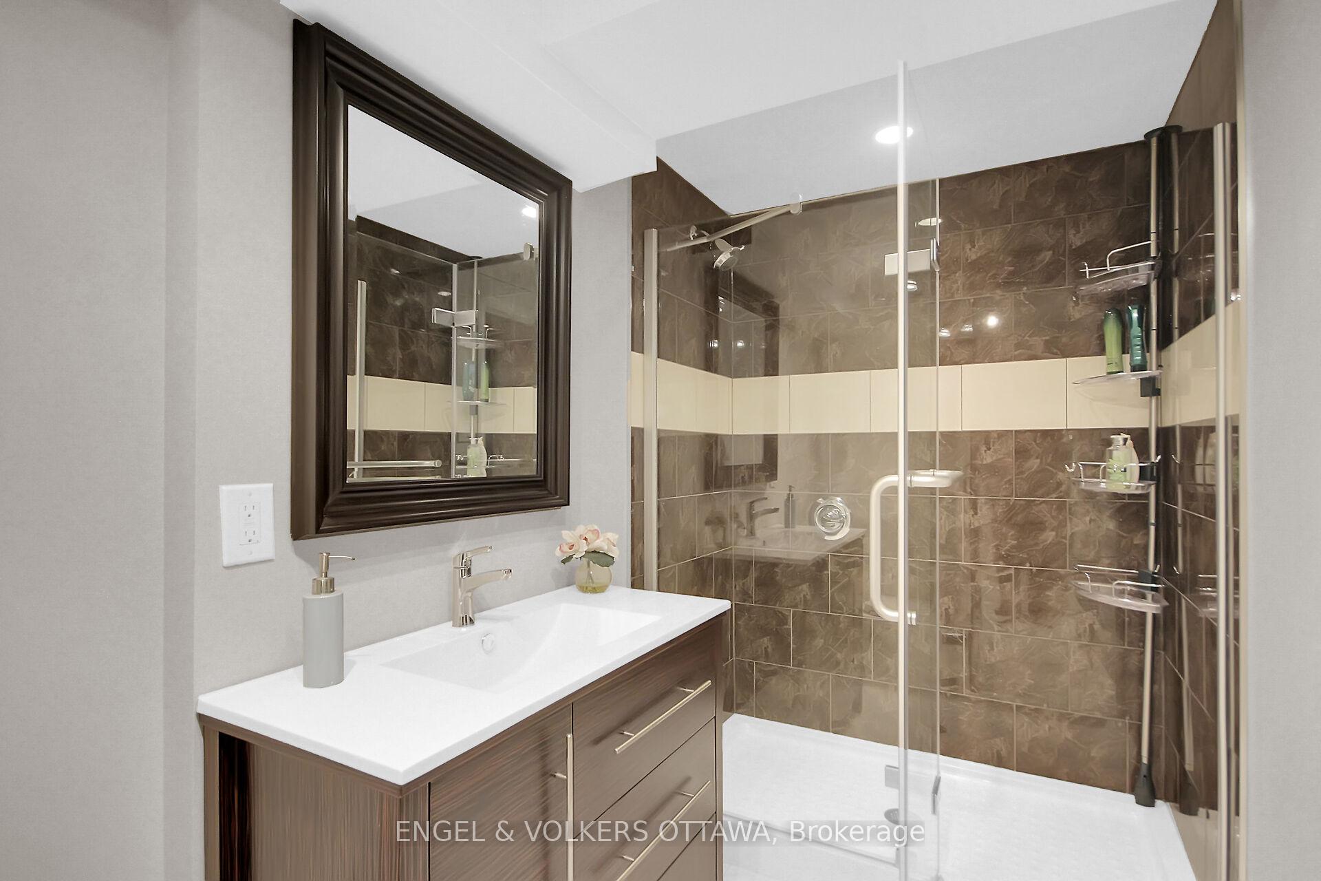 Photo 32 of 4 Stradwick Avenue, Ottawa, Barrhaven - Cedargrove/Fraserdale — HOMEH