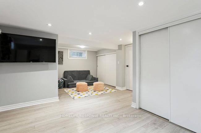Photo 25 of 62 Lawrence Avenue W, Toronto, Lawrence Park North — HOMEH