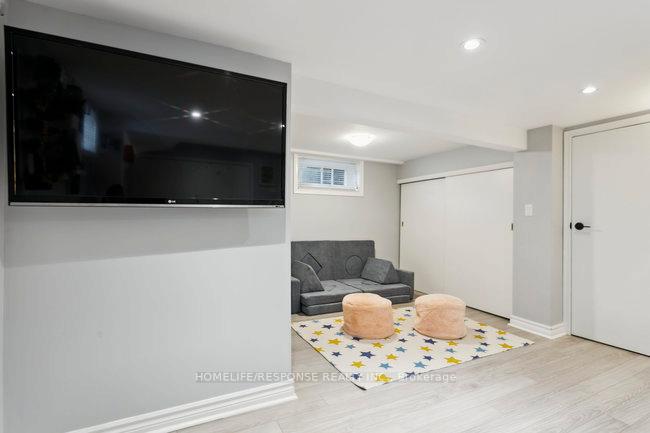 Photo 23 of 62 Lawrence Avenue W, Toronto, Lawrence Park North — HOMEH
