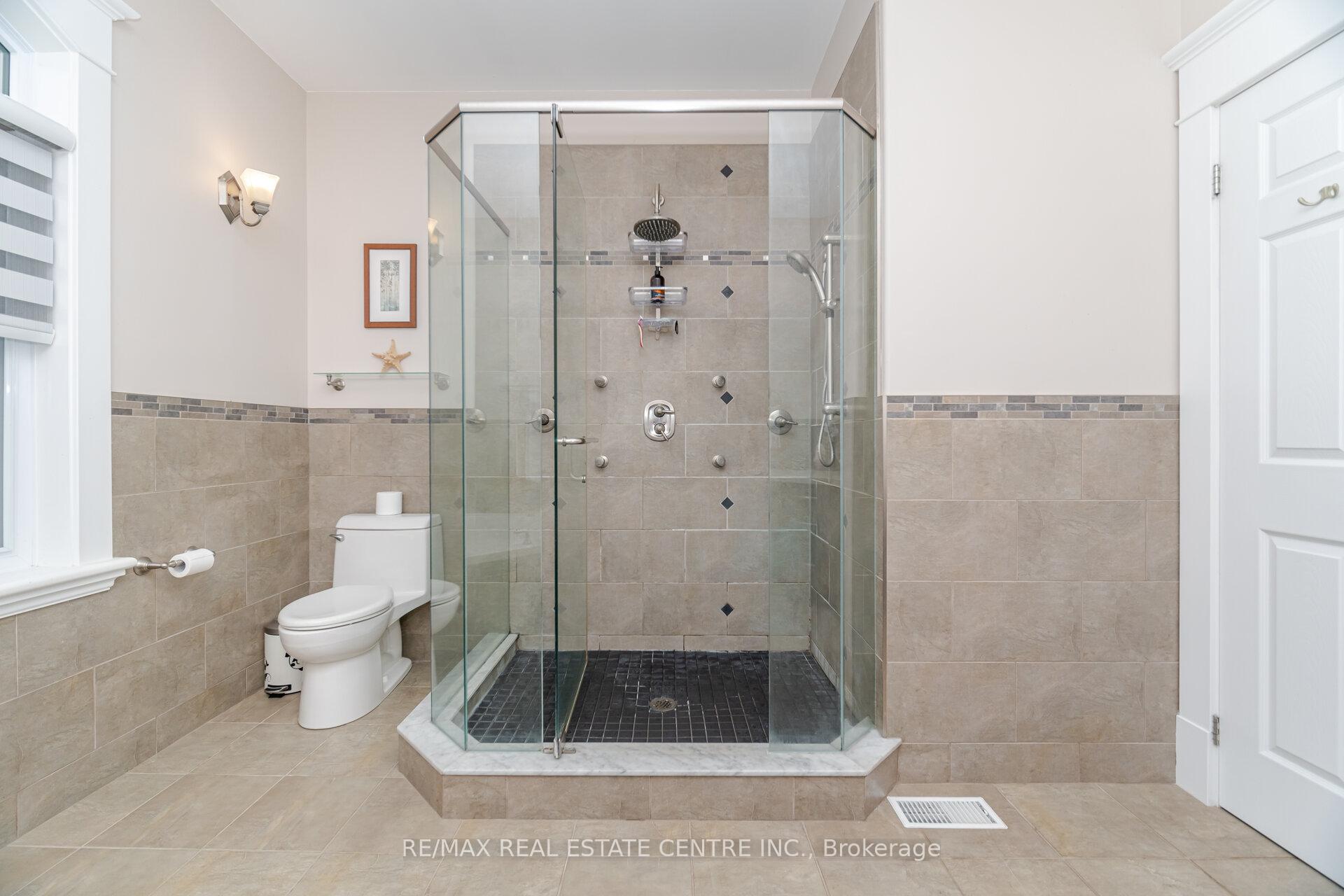 Photo 19 of 86 Canters Close, Kitchener — HOMEH