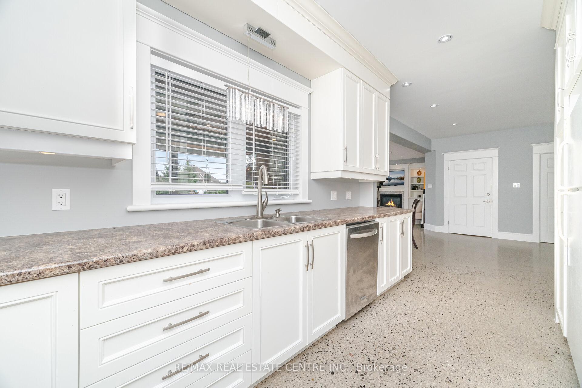 Photo 27 of 86 Canters Close, Kitchener — HOMEH