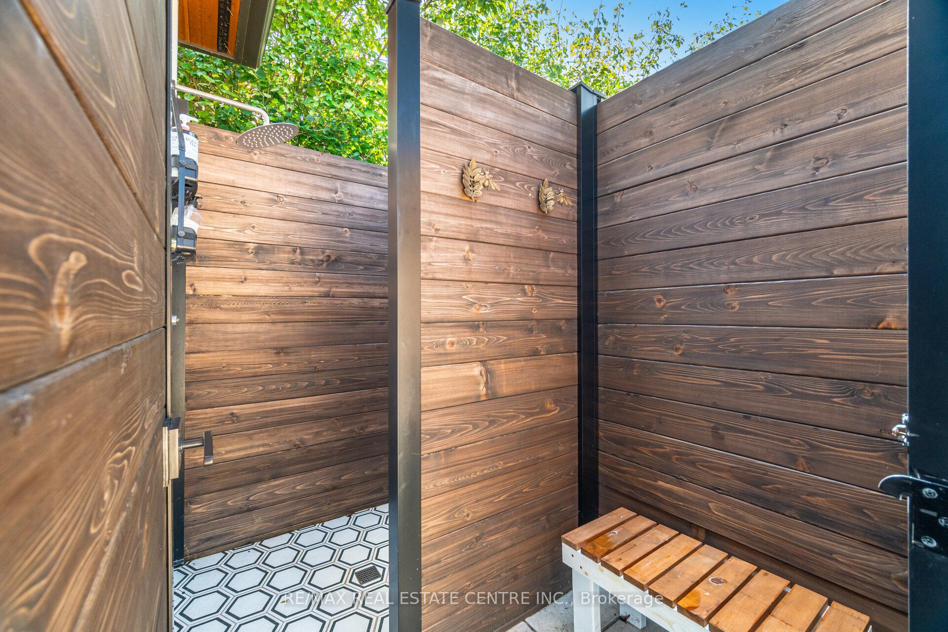 Photo 22 of 86 Canters Close, Kitchener — HOMEH