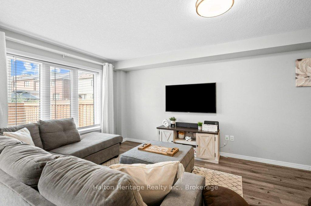 Photo 24 of 105 Thompson Road, Haldimand — HOMEH