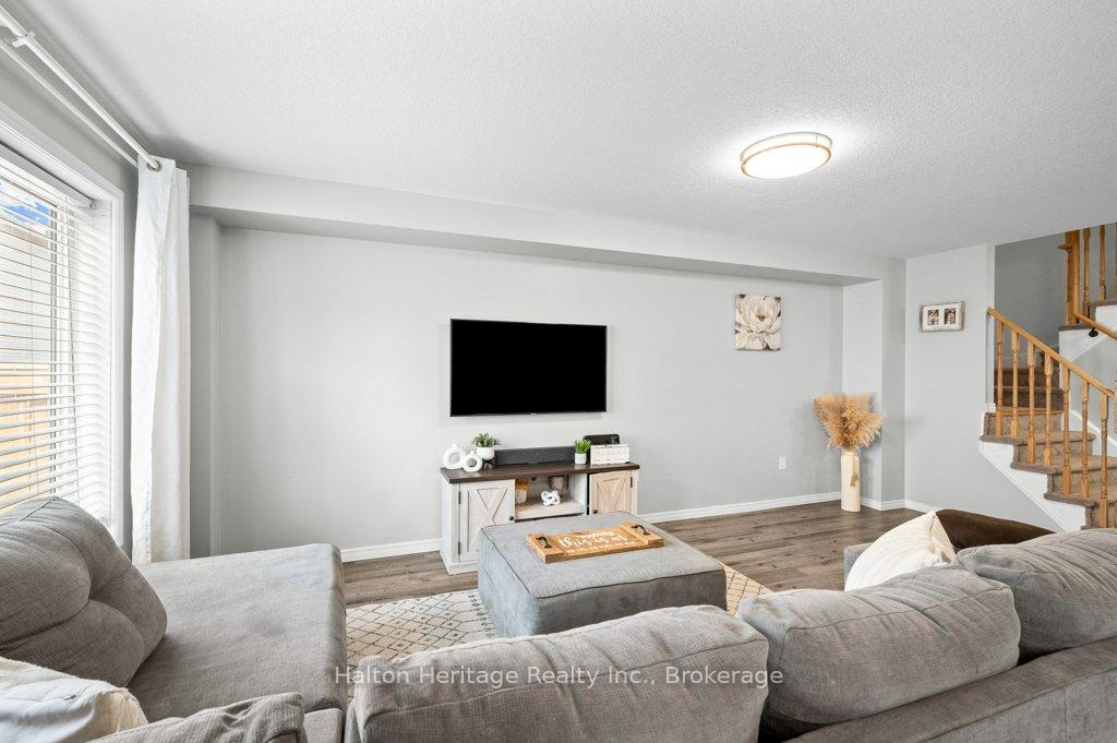 Photo 21 of 105 Thompson Road, Haldimand — HOMEH