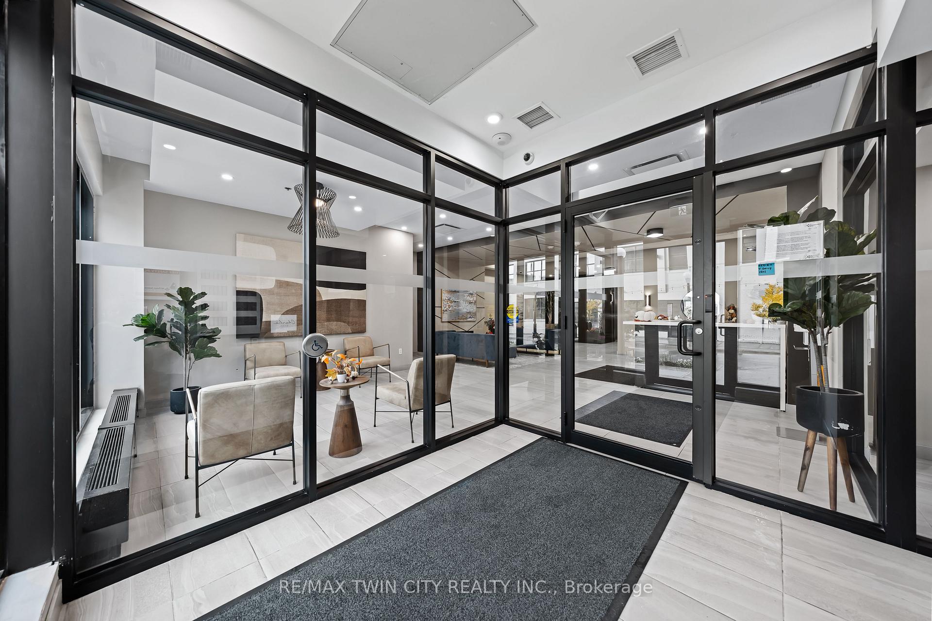 Photo 22 of Unit 2407, 60 Charles Street W, Kitchener — HOMEH