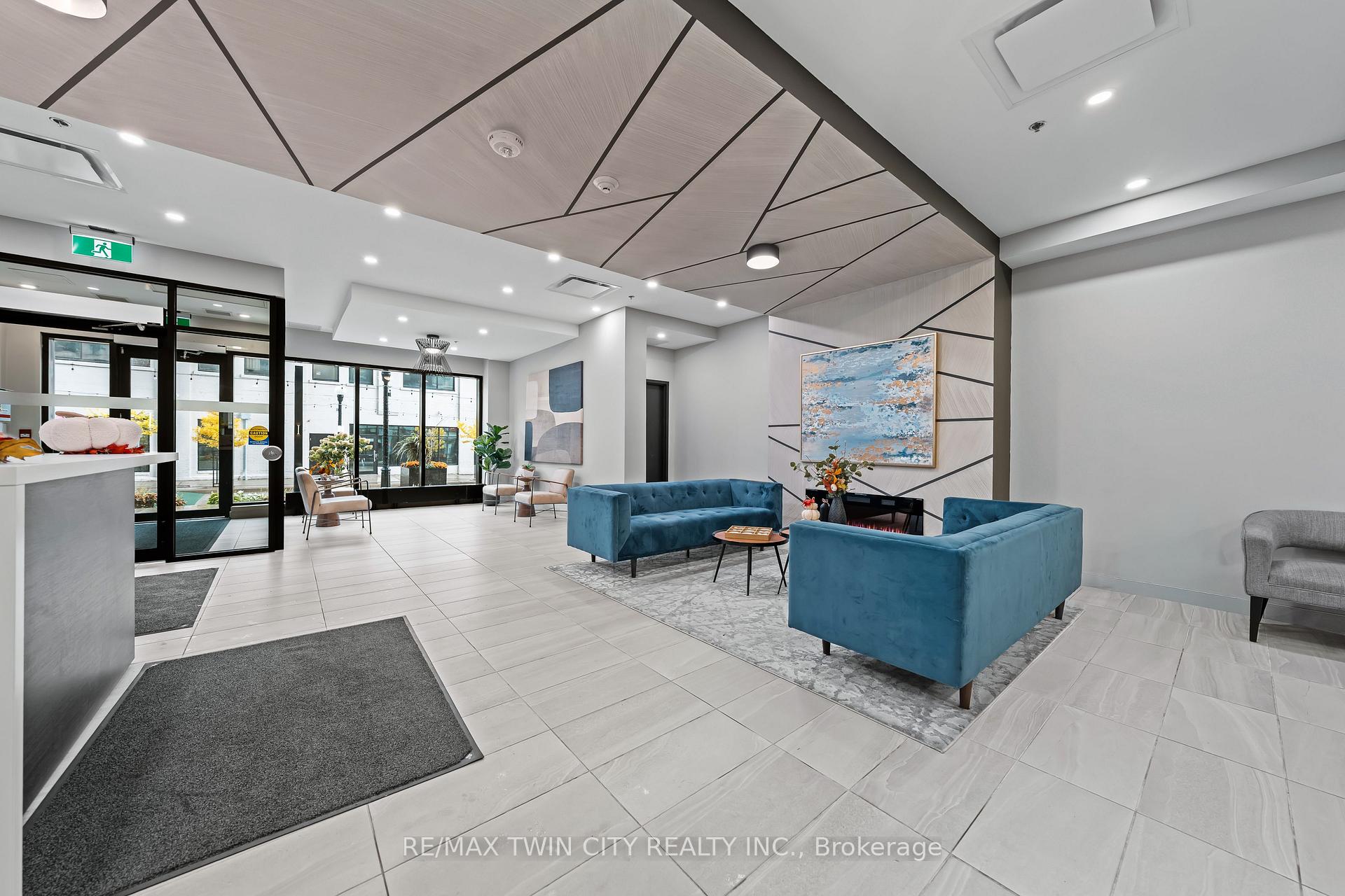 Photo 11 of Unit 2407, 60 Charles Street W, Kitchener — HOMEH