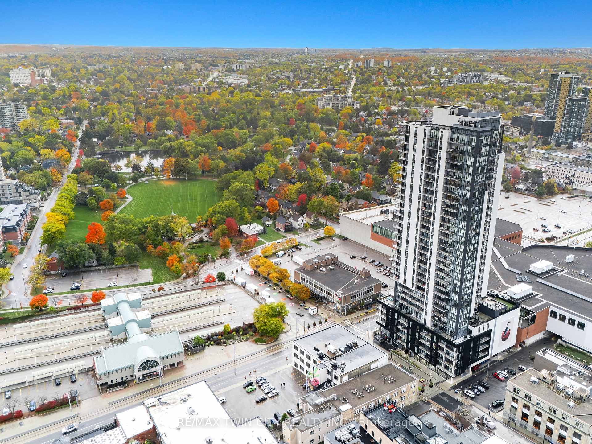 Photo 43 of Unit 2407, 60 Charles Street W, Kitchener — HOMEH