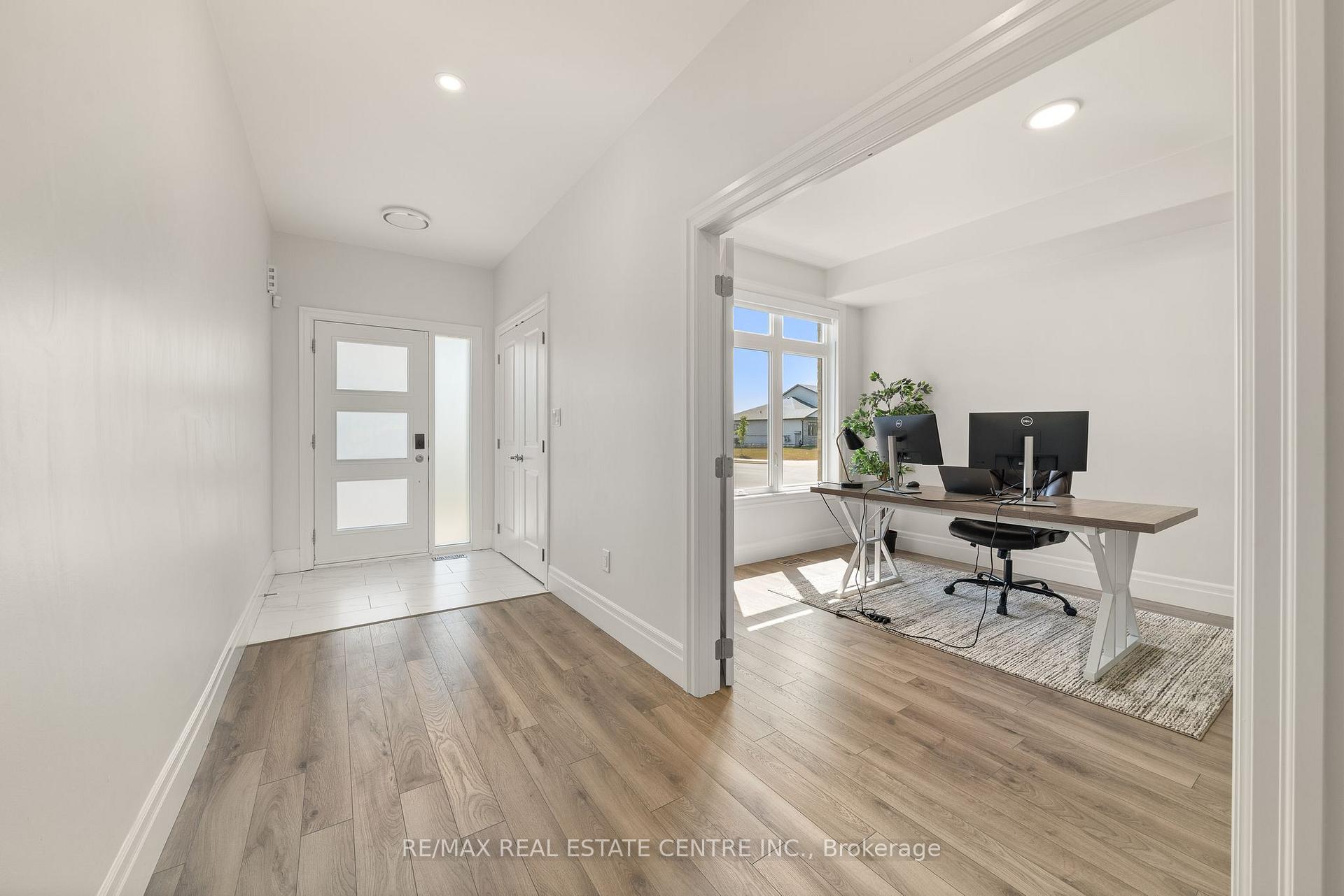 Photo 2 of 218 Beasley Crescent, Prince Edward County, Hallowell Ward — HOMEH