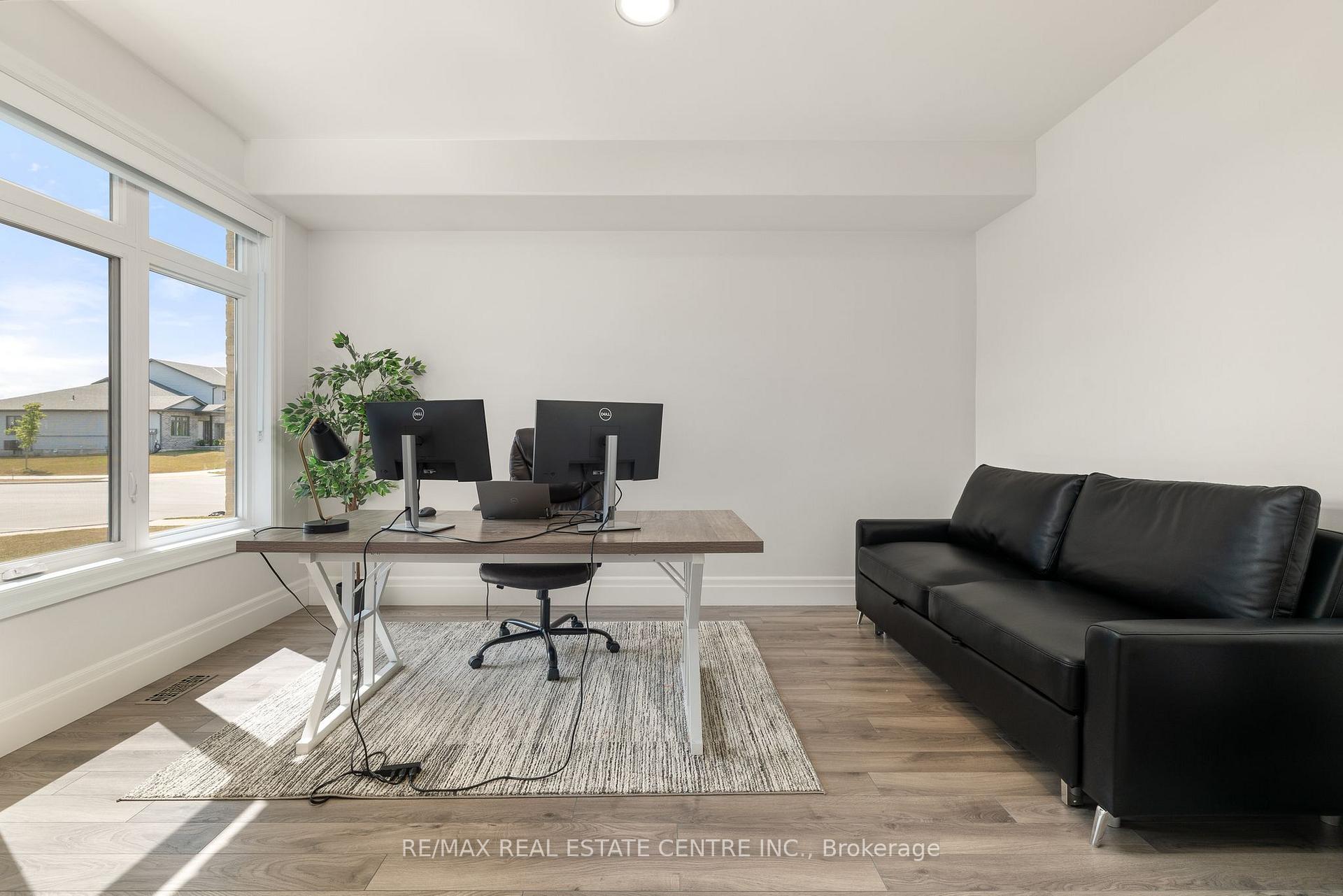 Photo 5 of 218 Beasley Crescent, Prince Edward County, Hallowell Ward — HOMEH
