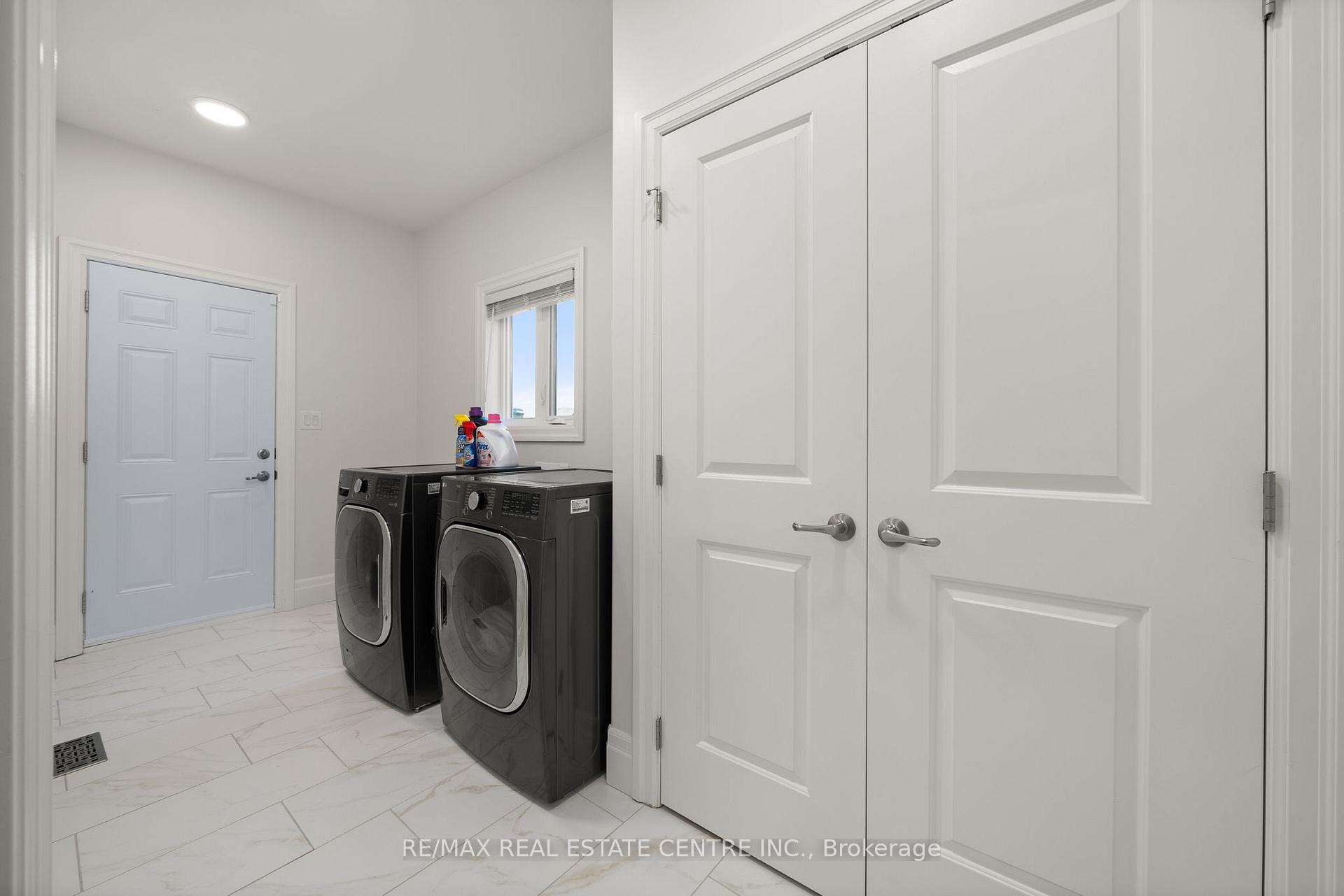 Photo 6 of 218 Beasley Crescent, Prince Edward County, Hallowell Ward — HOMEH