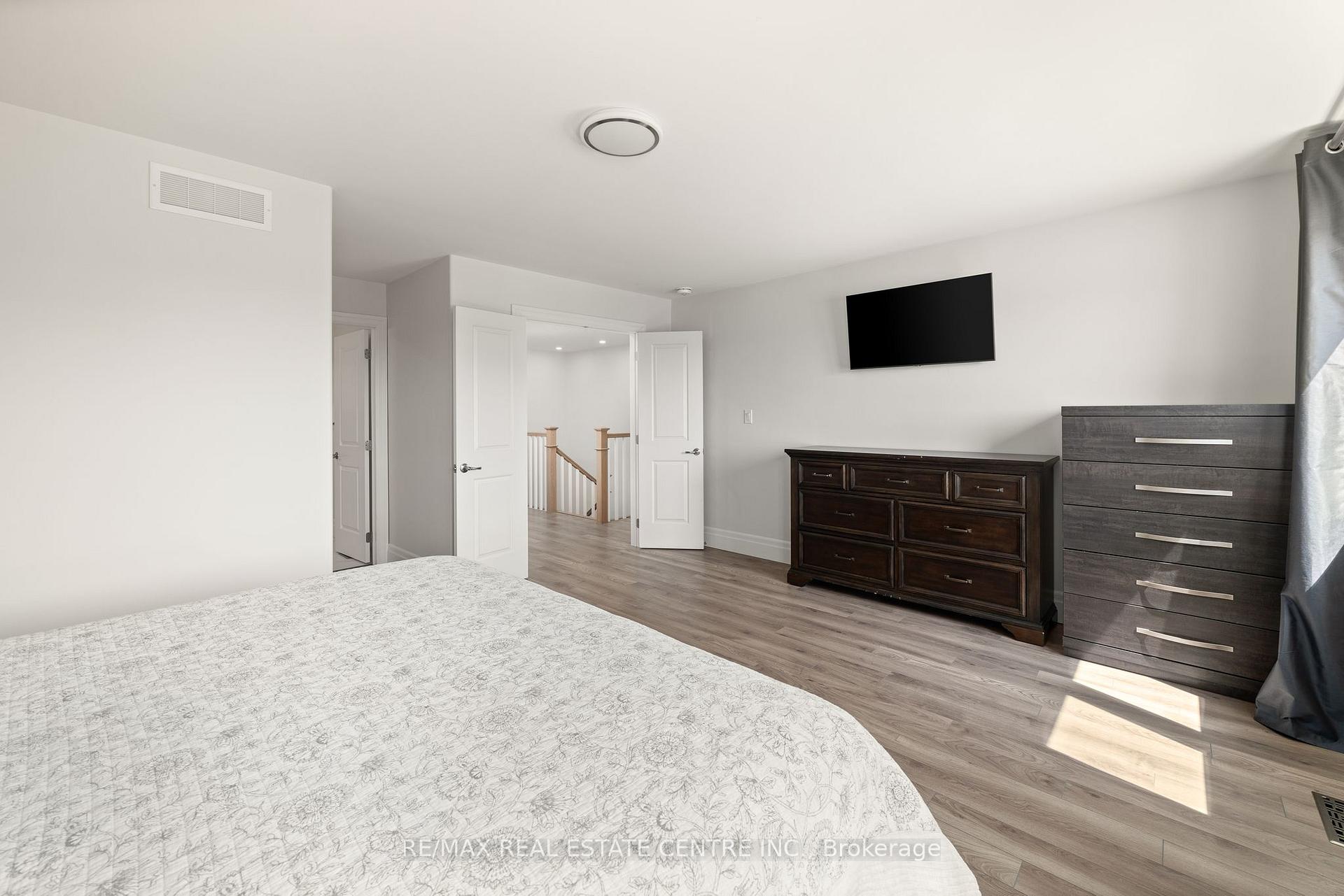 Photo 33 of 218 Beasley Crescent, Prince Edward County, Hallowell Ward — HOMEH