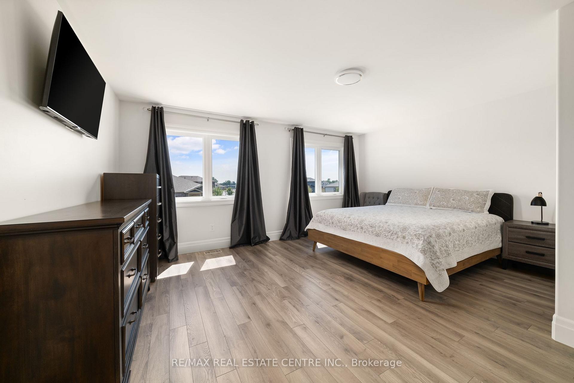 Photo 34 of 218 Beasley Crescent, Prince Edward County, Hallowell Ward — HOMEH