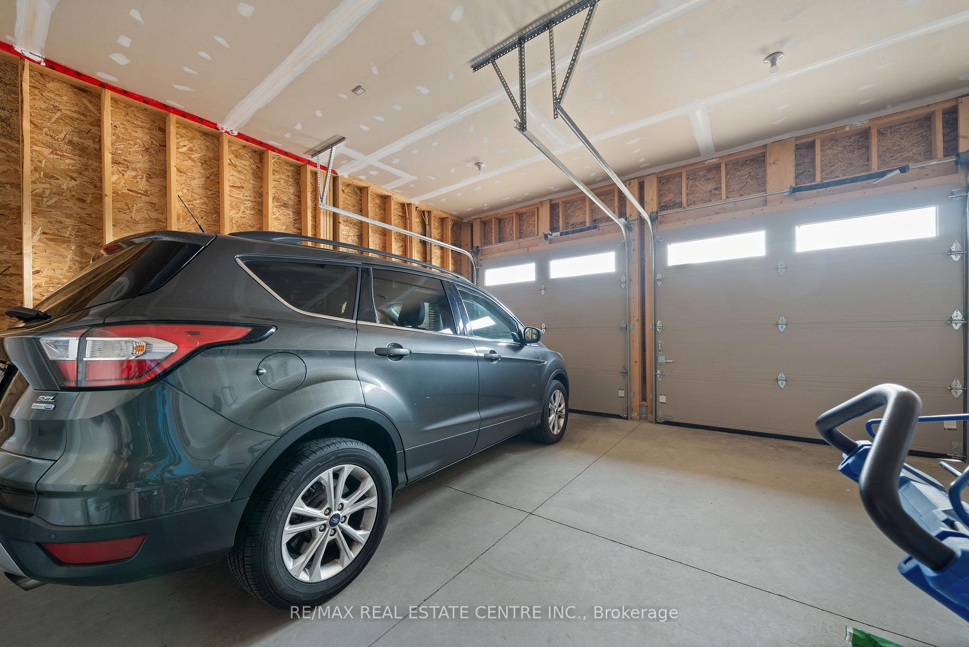 Photo 39 of 218 Beasley Crescent, Prince Edward County, Hallowell Ward — HOMEH