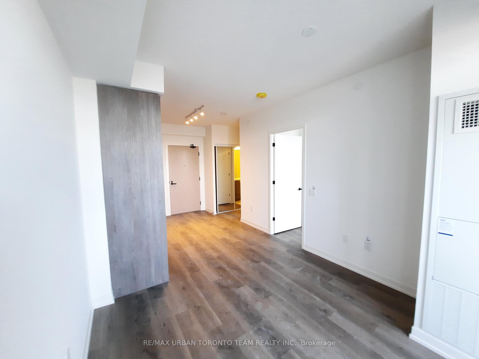Photo 3 of Unit 1803, 8 Interchange Way, Vaughan, Vaughan Corporate Centre — HOMEH