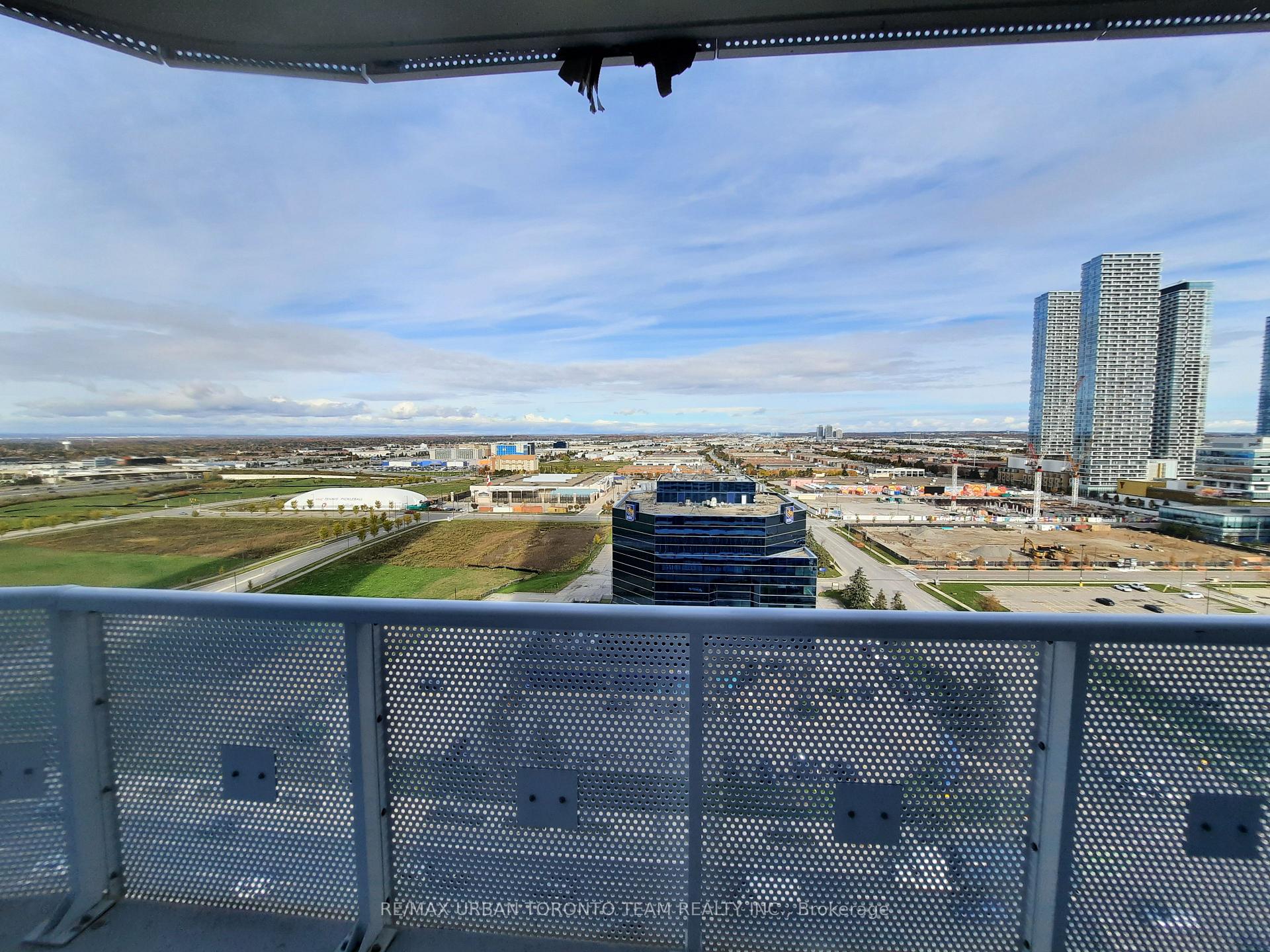 Photo 9 of Unit 1803, 8 Interchange Way, Vaughan, Vaughan Corporate Centre — HOMEH