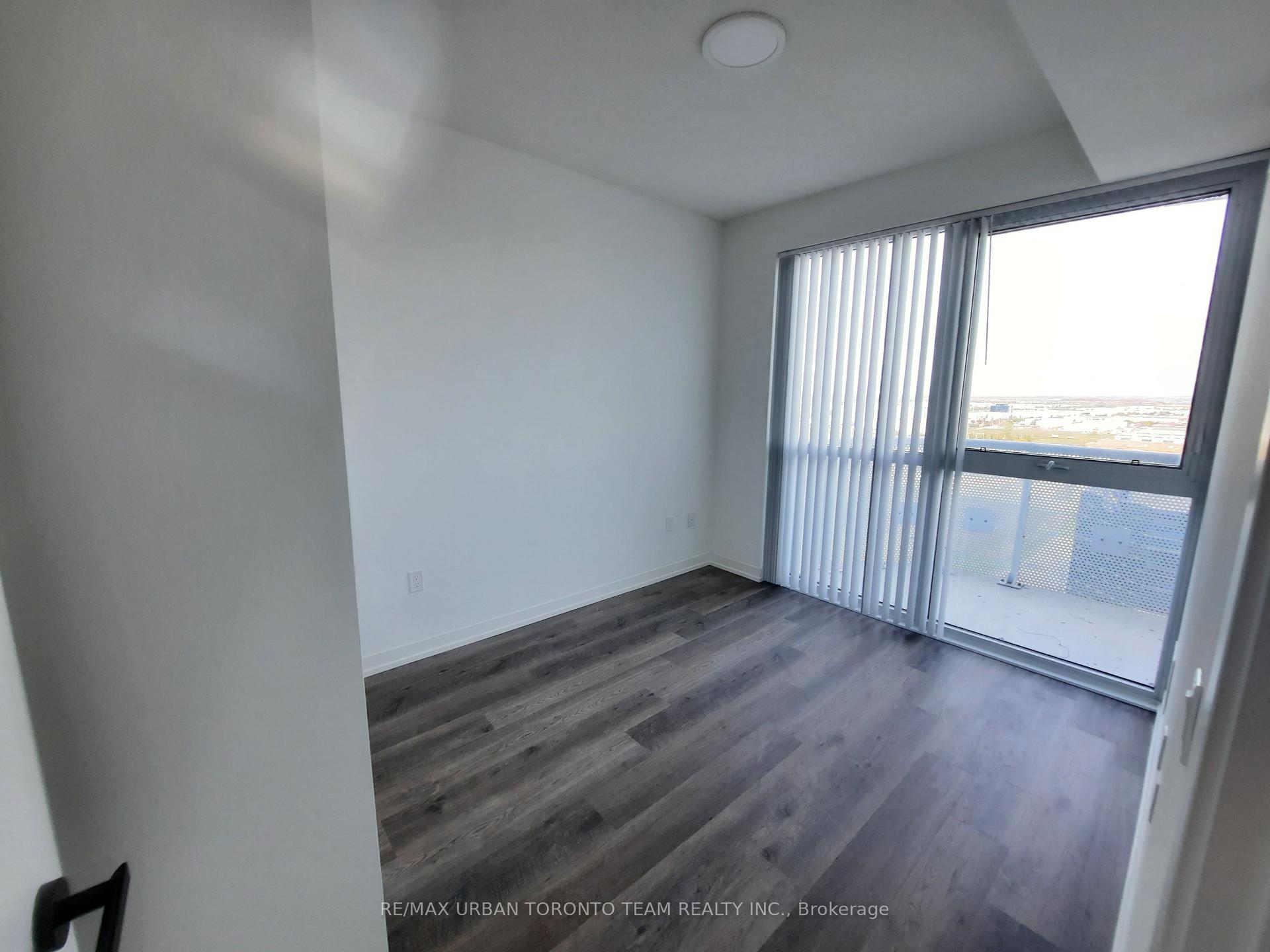 Photo 7 of Unit 1803, 8 Interchange Way, Vaughan, Vaughan Corporate Centre — HOMEH