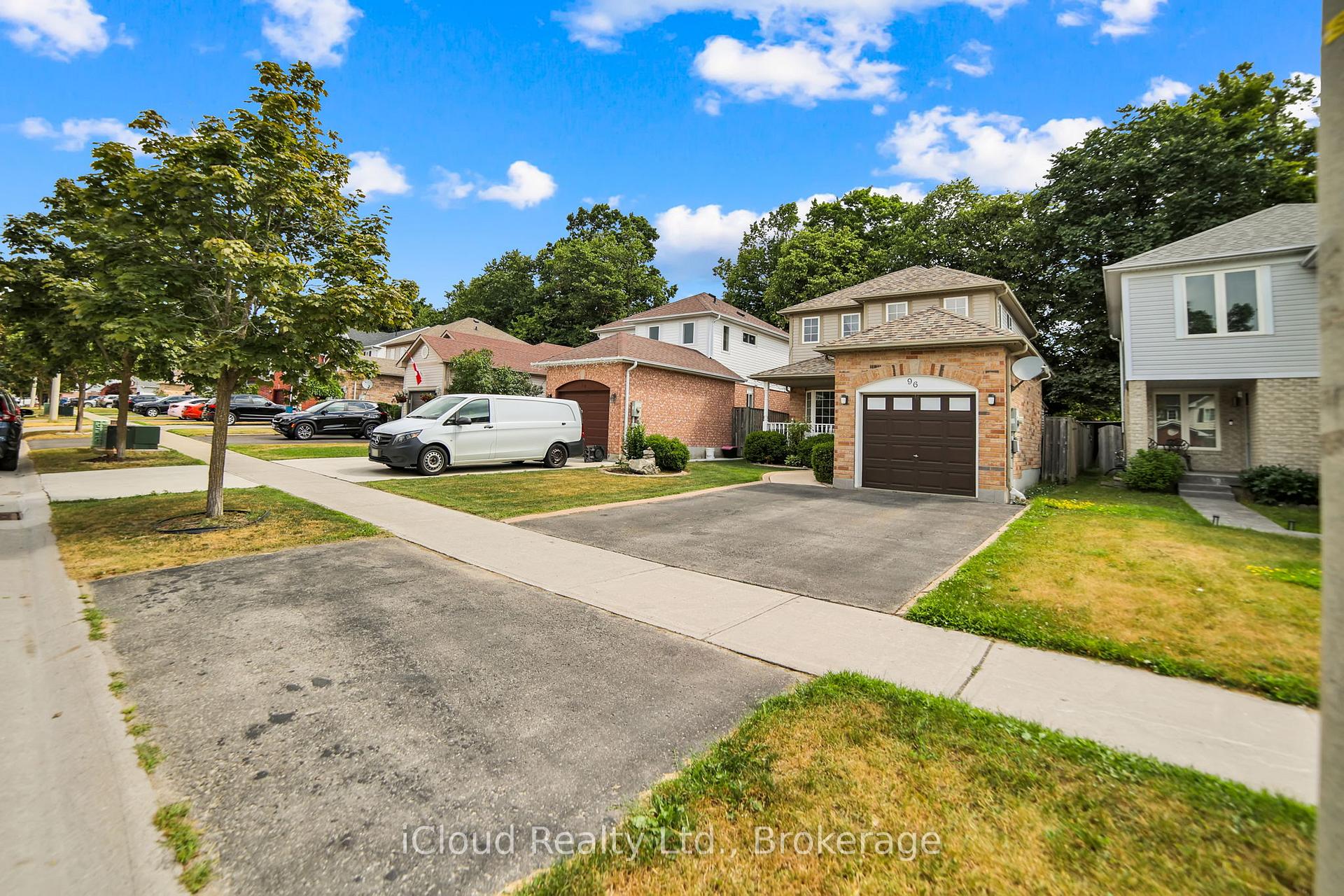 Photo 2 of 96 Copeman Crescent, Barrie, Painswick North — HOMEH