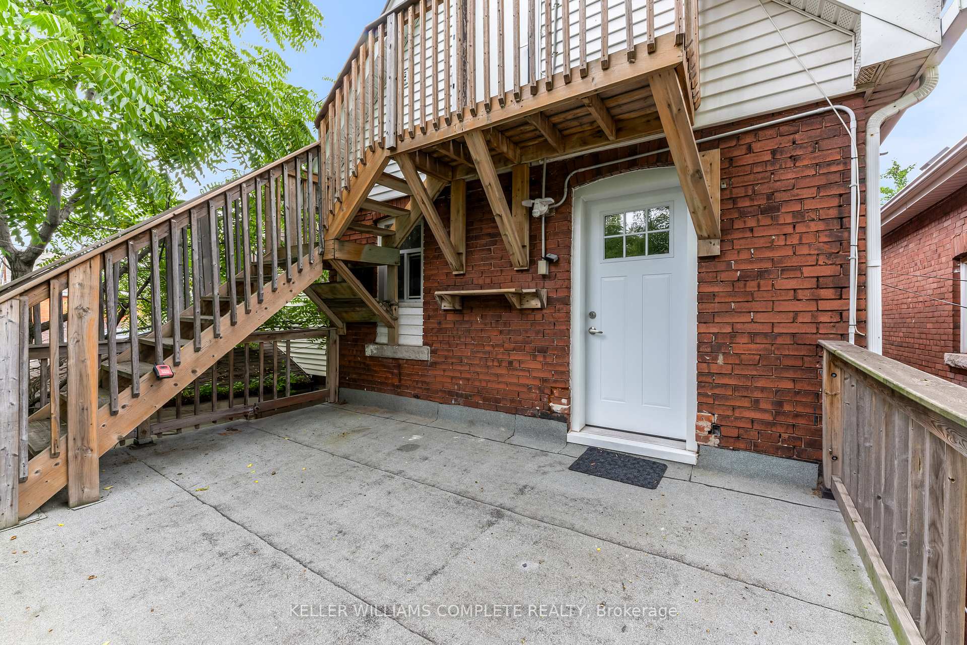 Photo 16 of Unit 2, 199 Balmoral Avenue N, Hamilton, Crown Point — HOMEH