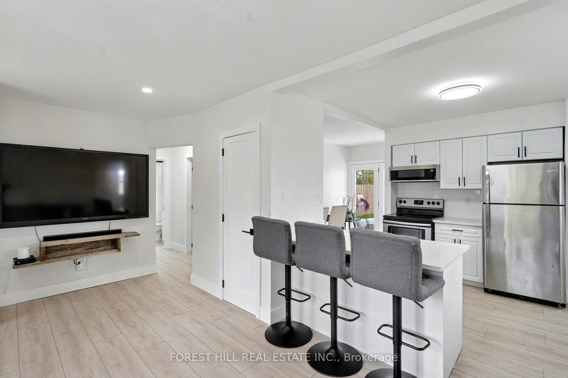 Photo 7 of 68 Cassino Avenue, Guelph, St. George's — HOMEH