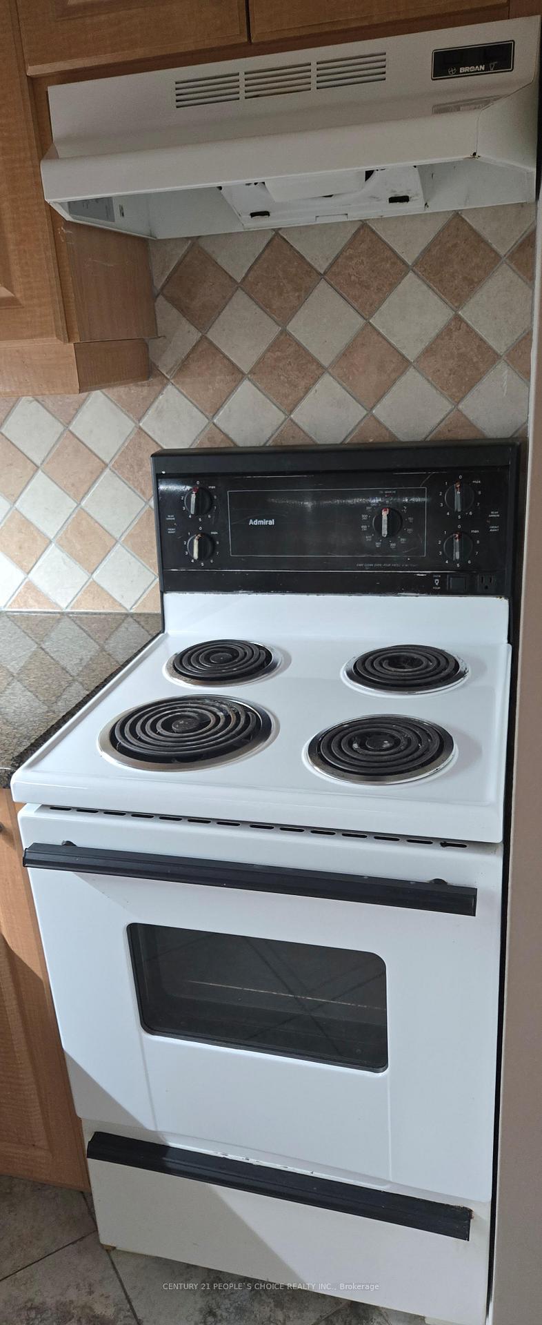 Photo 7 of Unit Bsmt 2, 1434 Rosebank Road, Pickering, Woodlands — HOMEH