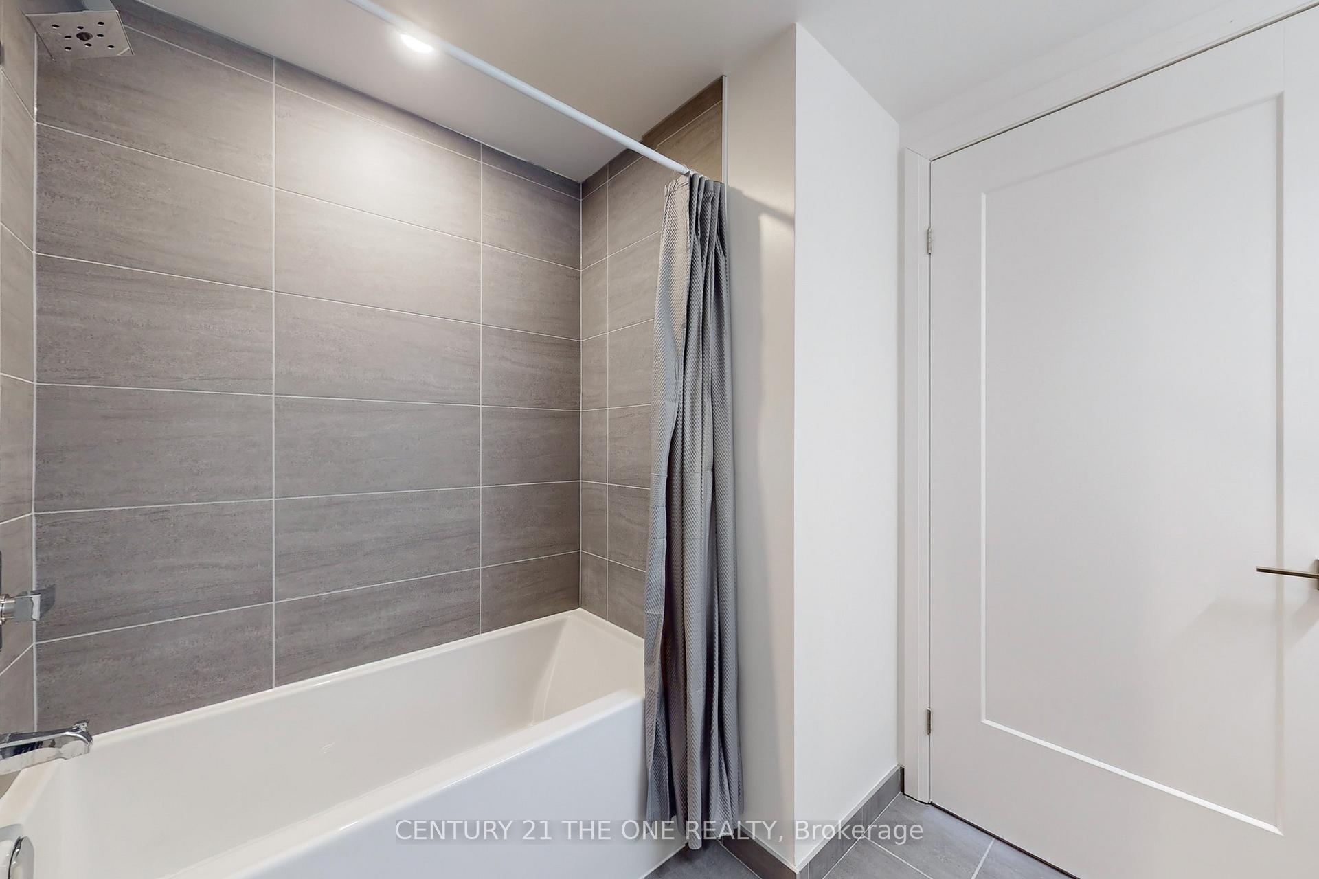 Photo 15 of Unit 605, 18 Water Walk Drive, Markham, Unionville — HOMEH