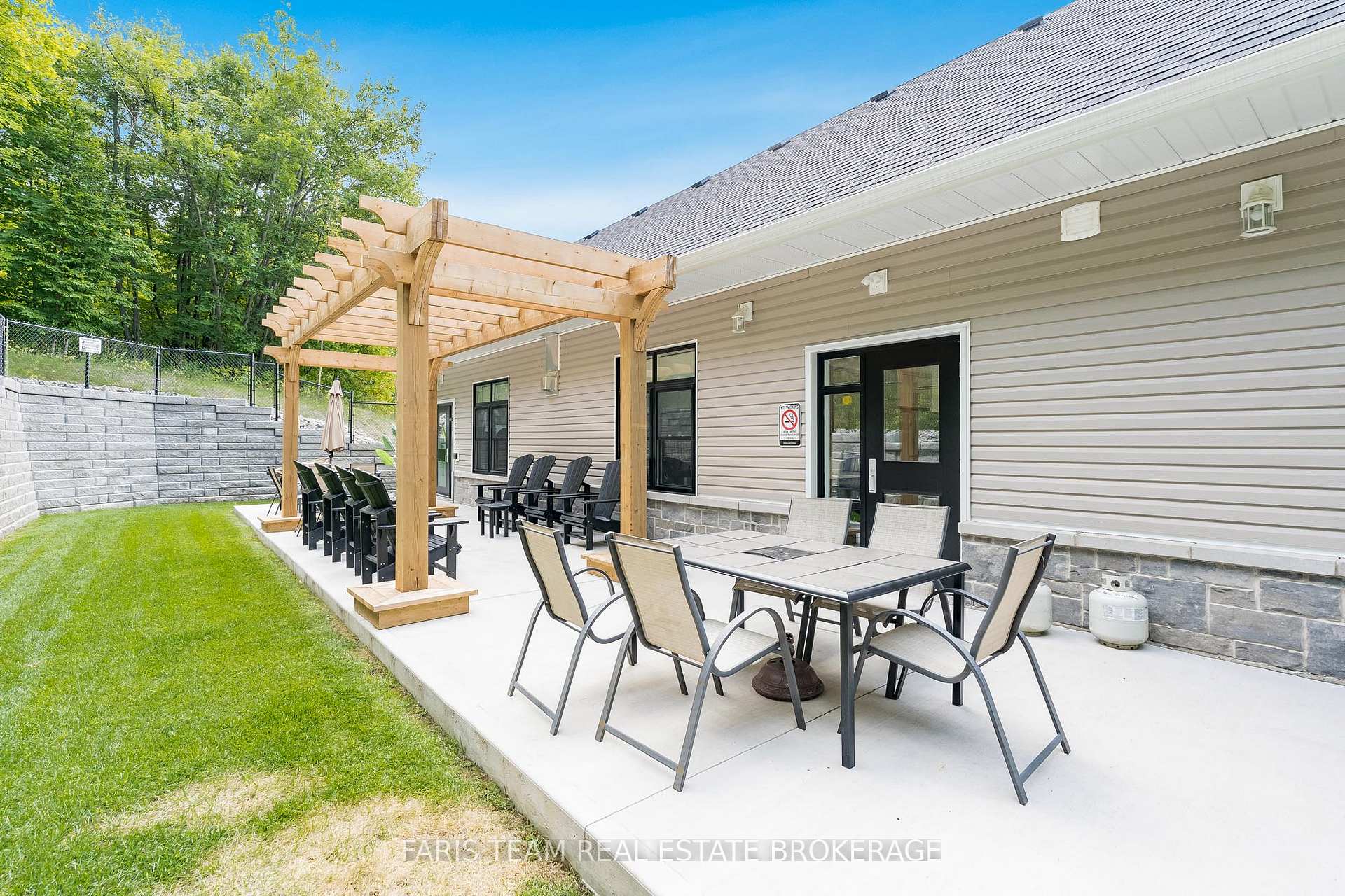 Photo 29 of 8 Chamberlain Crescent, Penetanguishene — HOMEH
