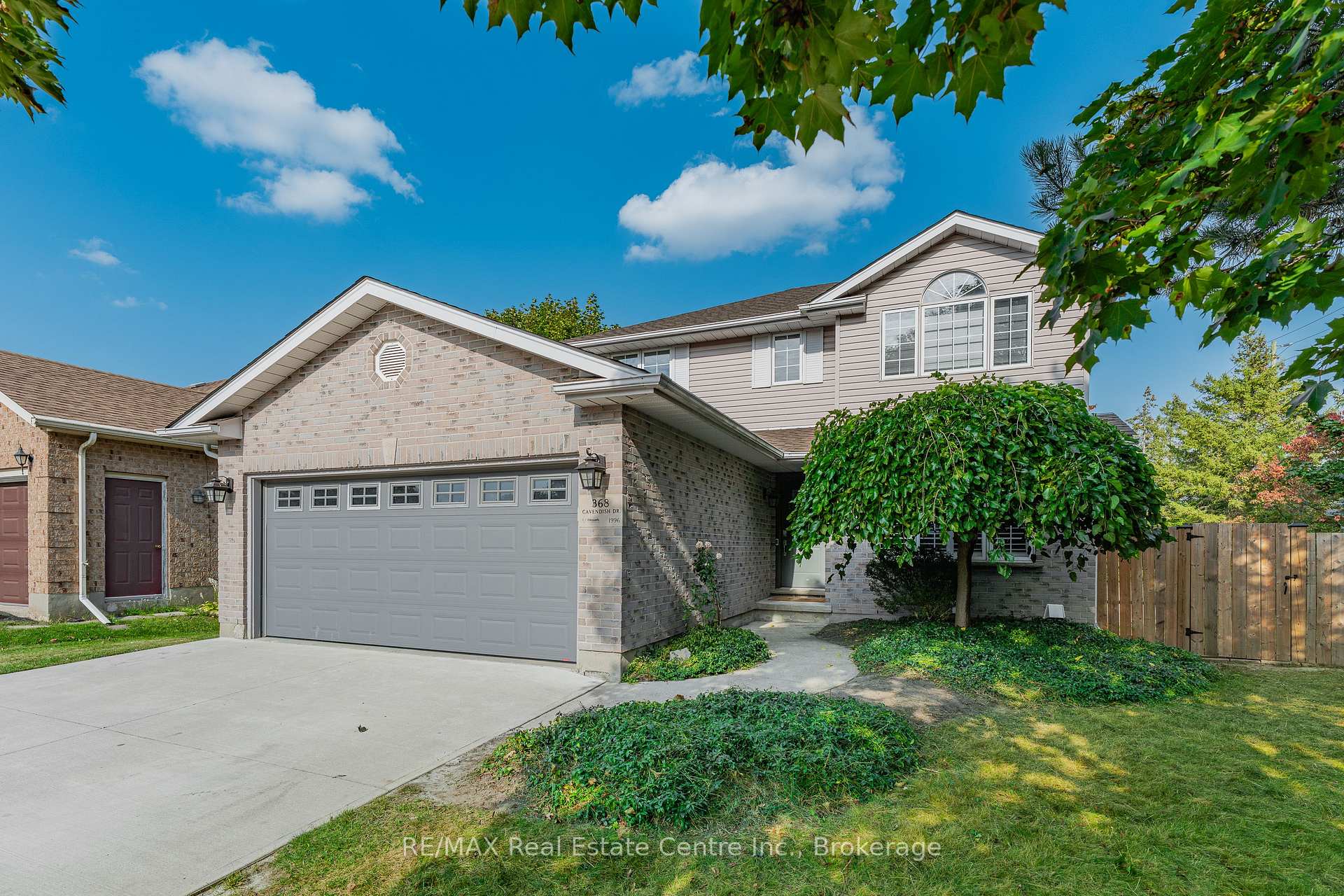 Front of 368 Cavendish Drive