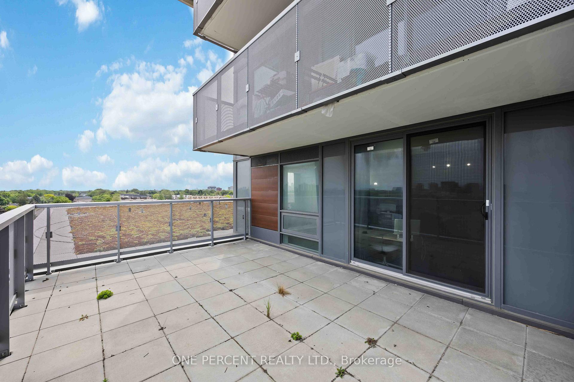 Photo 3 of Unit 811, 120 Varna Drive, Toronto, Englemount-Lawrence — HOMEH