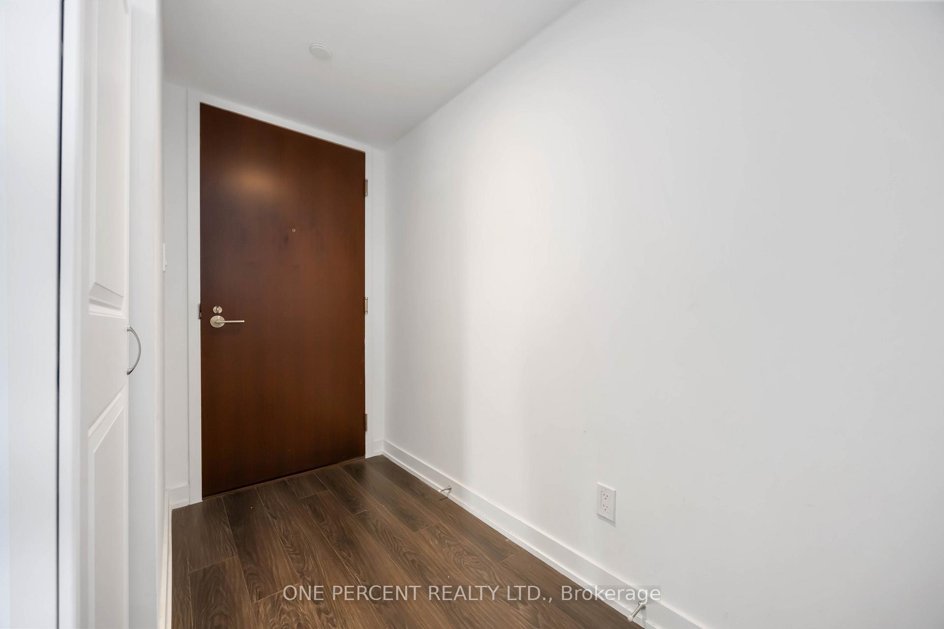 Photo 2 of Unit 811, 120 Varna Drive, Toronto, Englemount-Lawrence — HOMEH