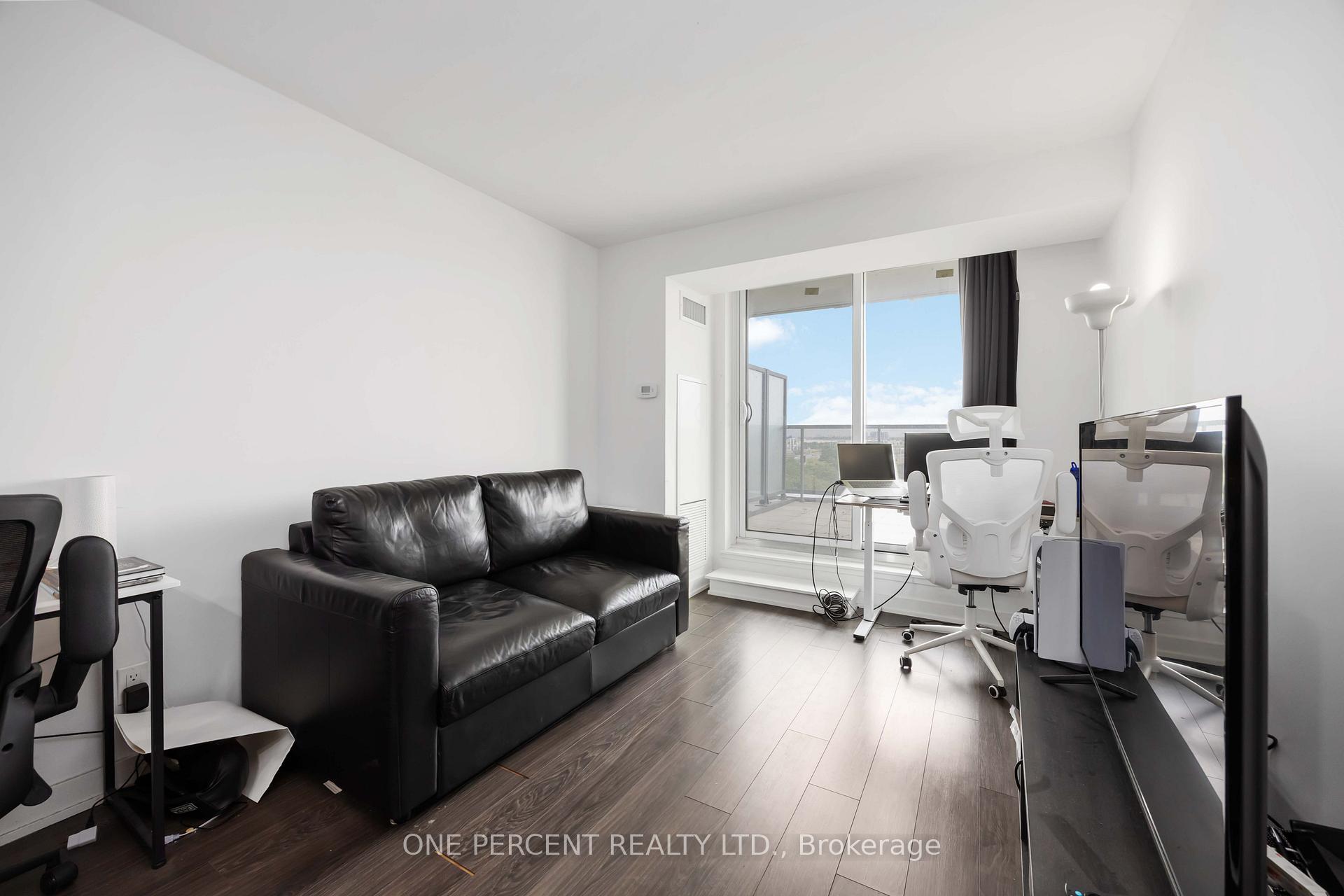 Photo 15 of Unit 811, 120 Varna Drive, Toronto, Englemount-Lawrence — HOMEH