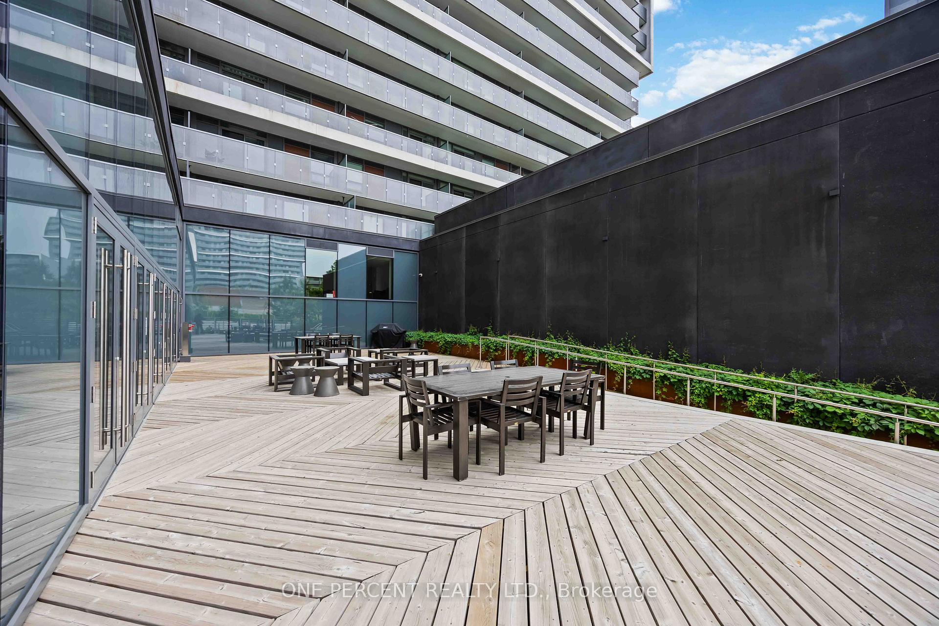 Photo 24 of Unit 811, 120 Varna Drive, Toronto, Englemount-Lawrence — HOMEH